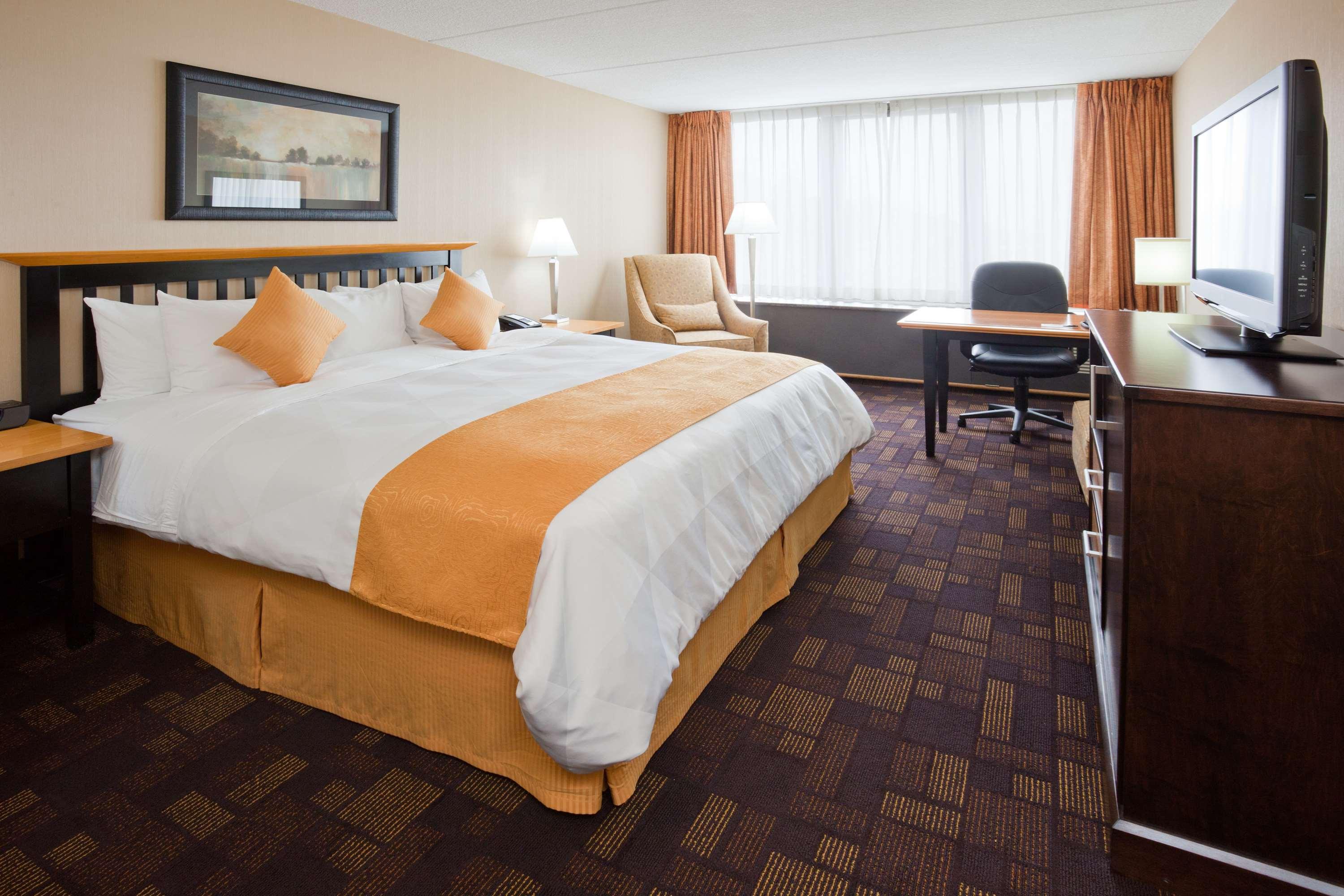 Radisson Milwaukee West — photo 5