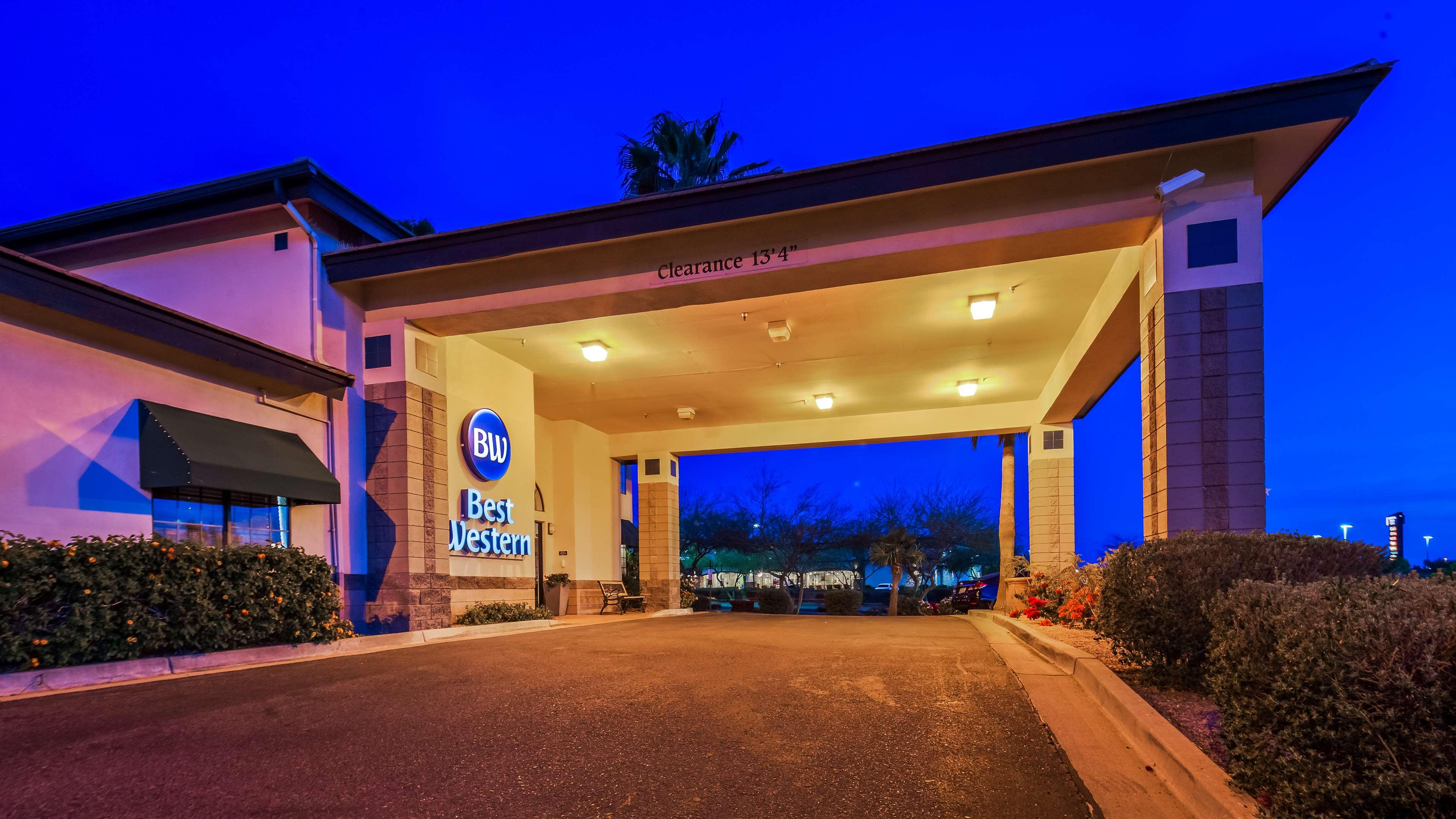 Best Western Superstition Springs Inn — photo 4