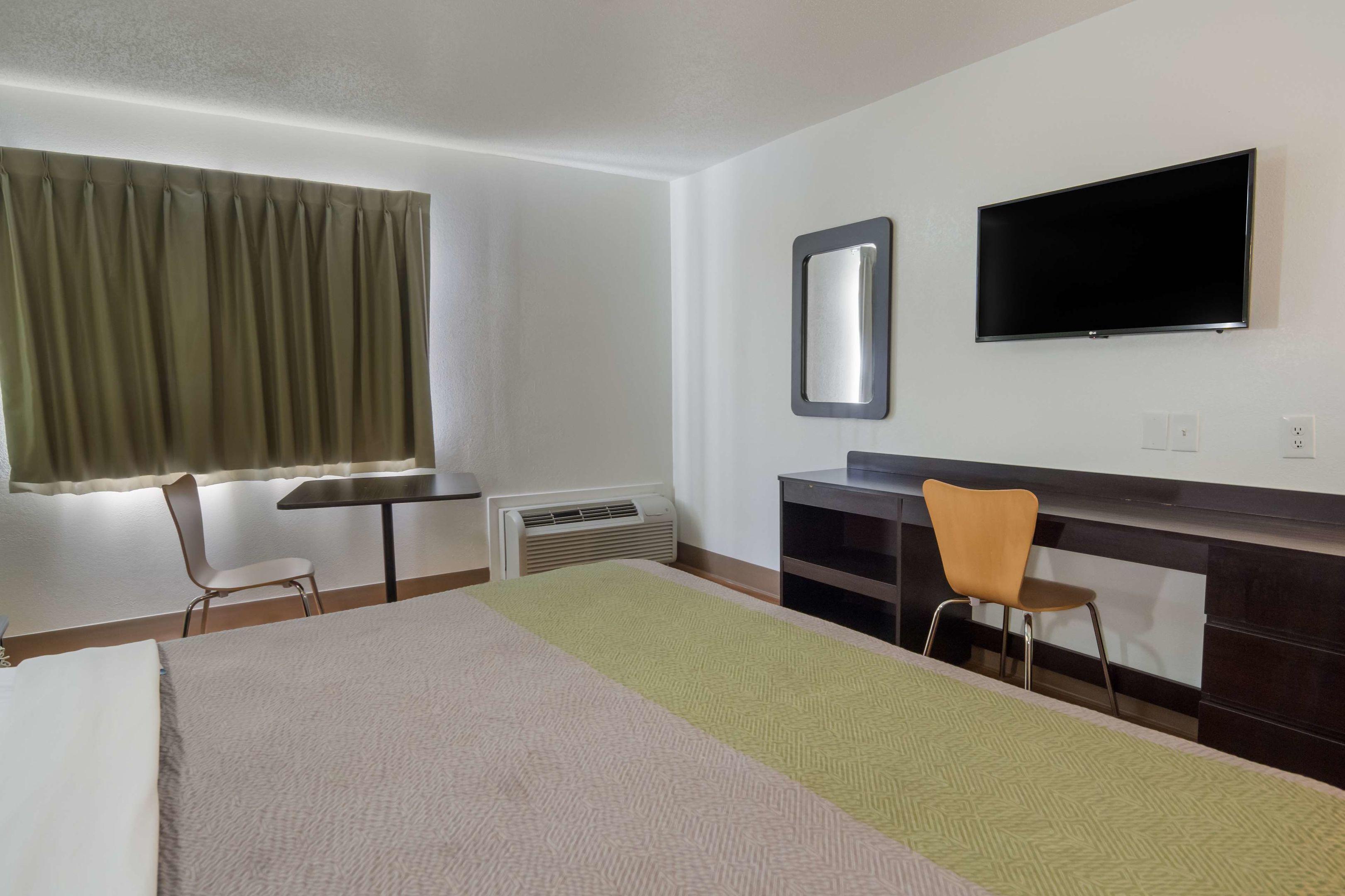 Motel 6 Dallas - Duncanville — photo 5
