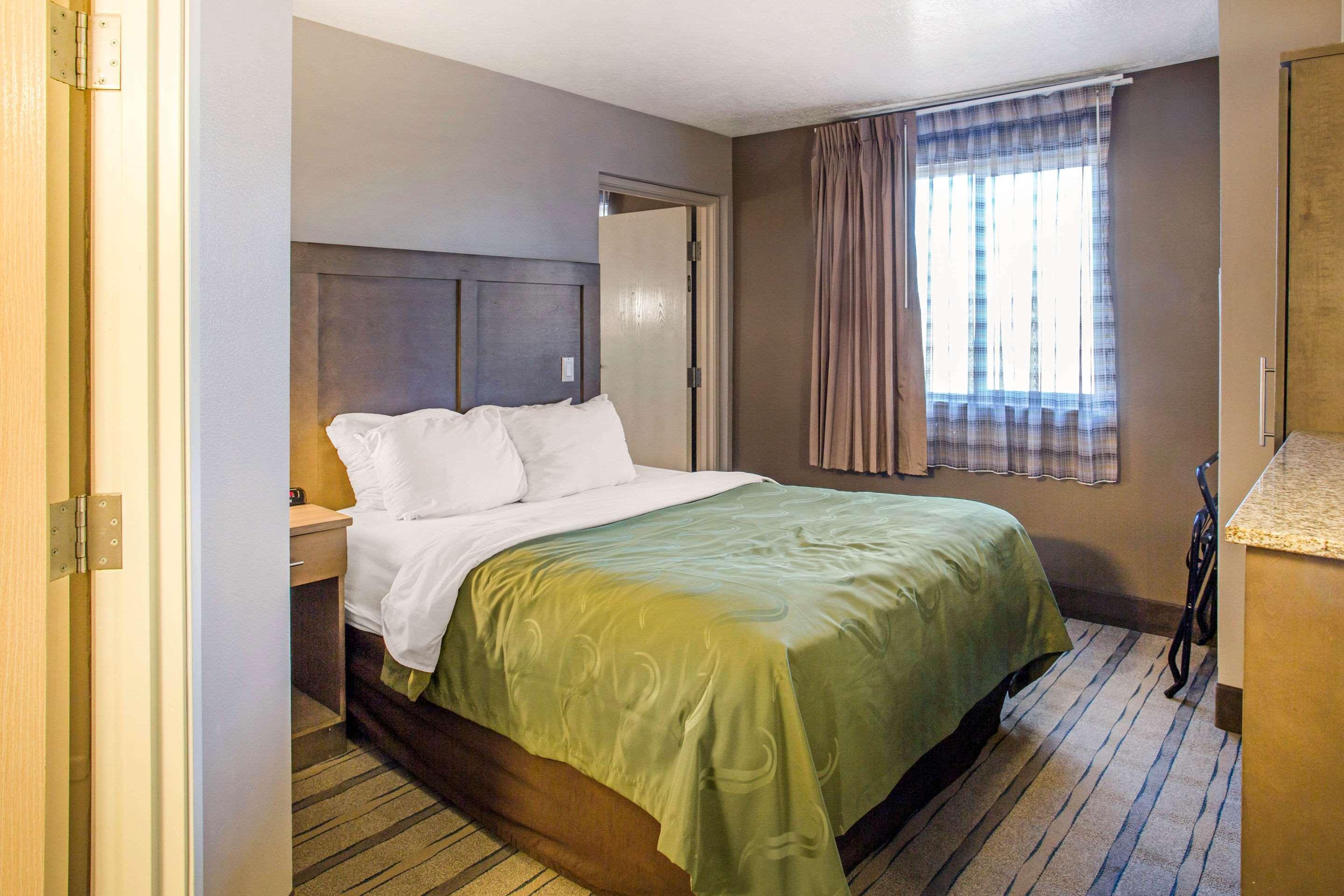 Quality Inn Moriarty — photo 4