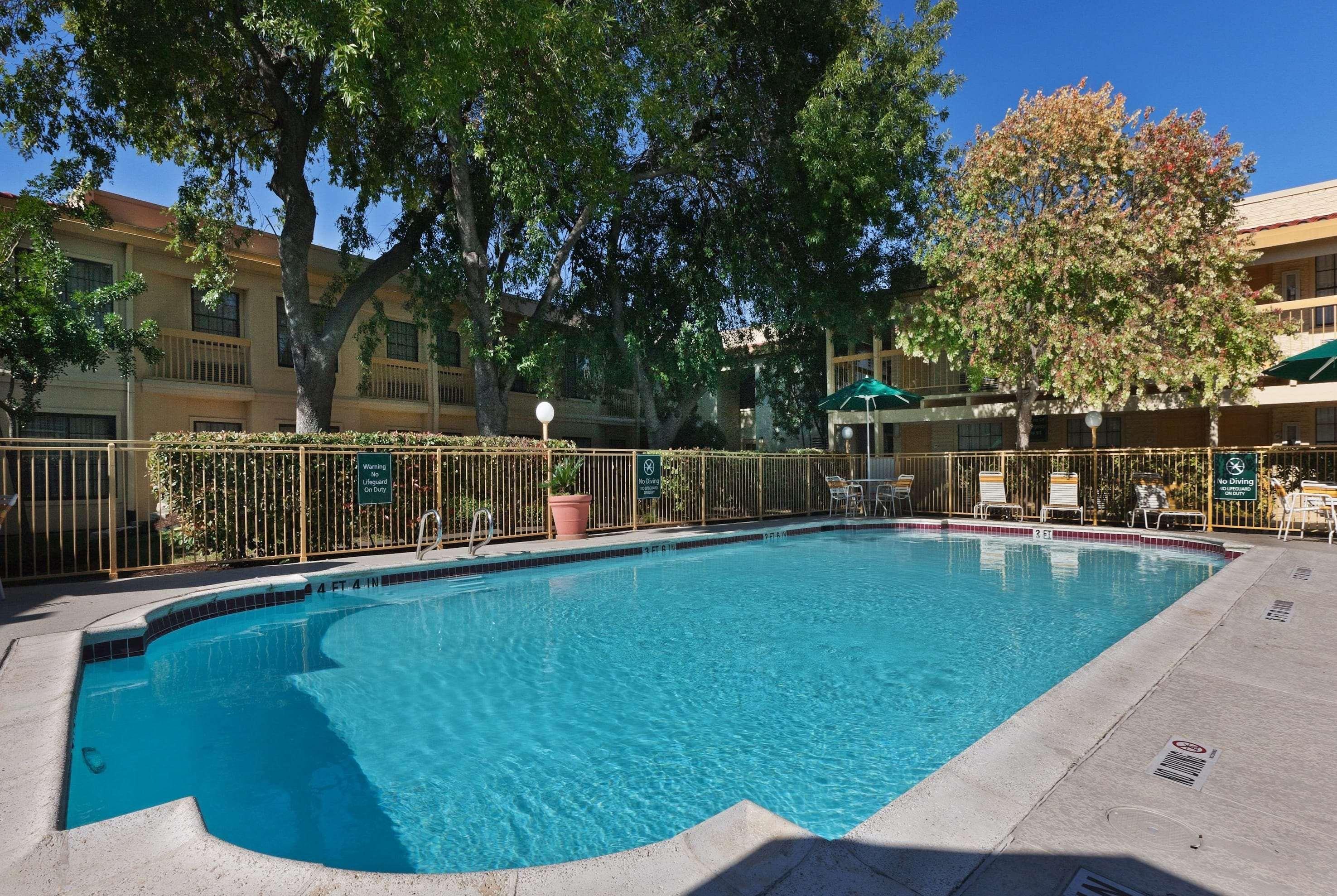 La Quinta Inn Austin Oltorf — photo 4