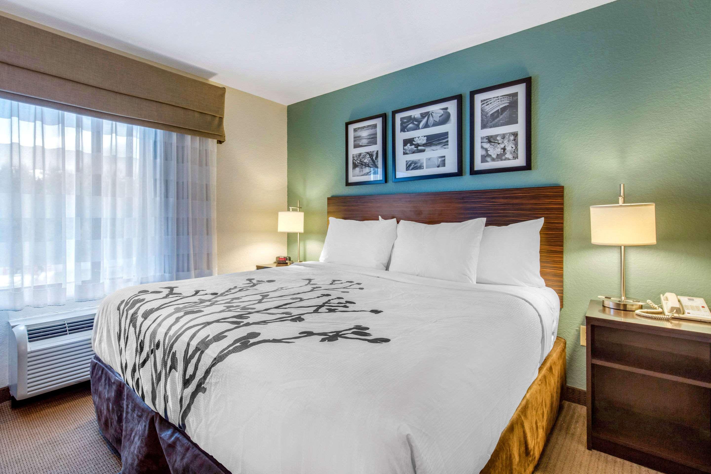 Sleep Inn & Suites — photo 3