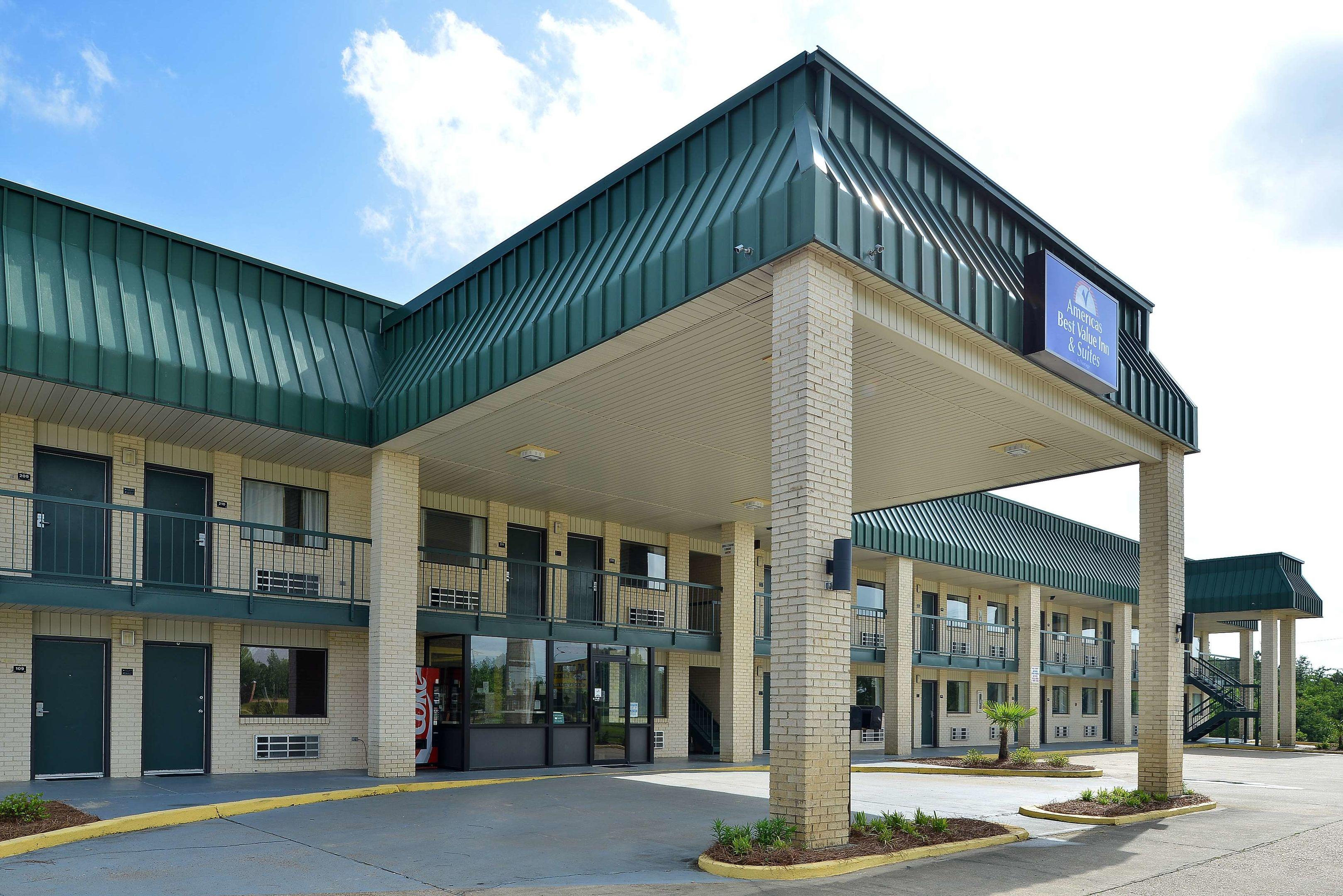 Americas Best Value Inn & Suites Winona — photo 5