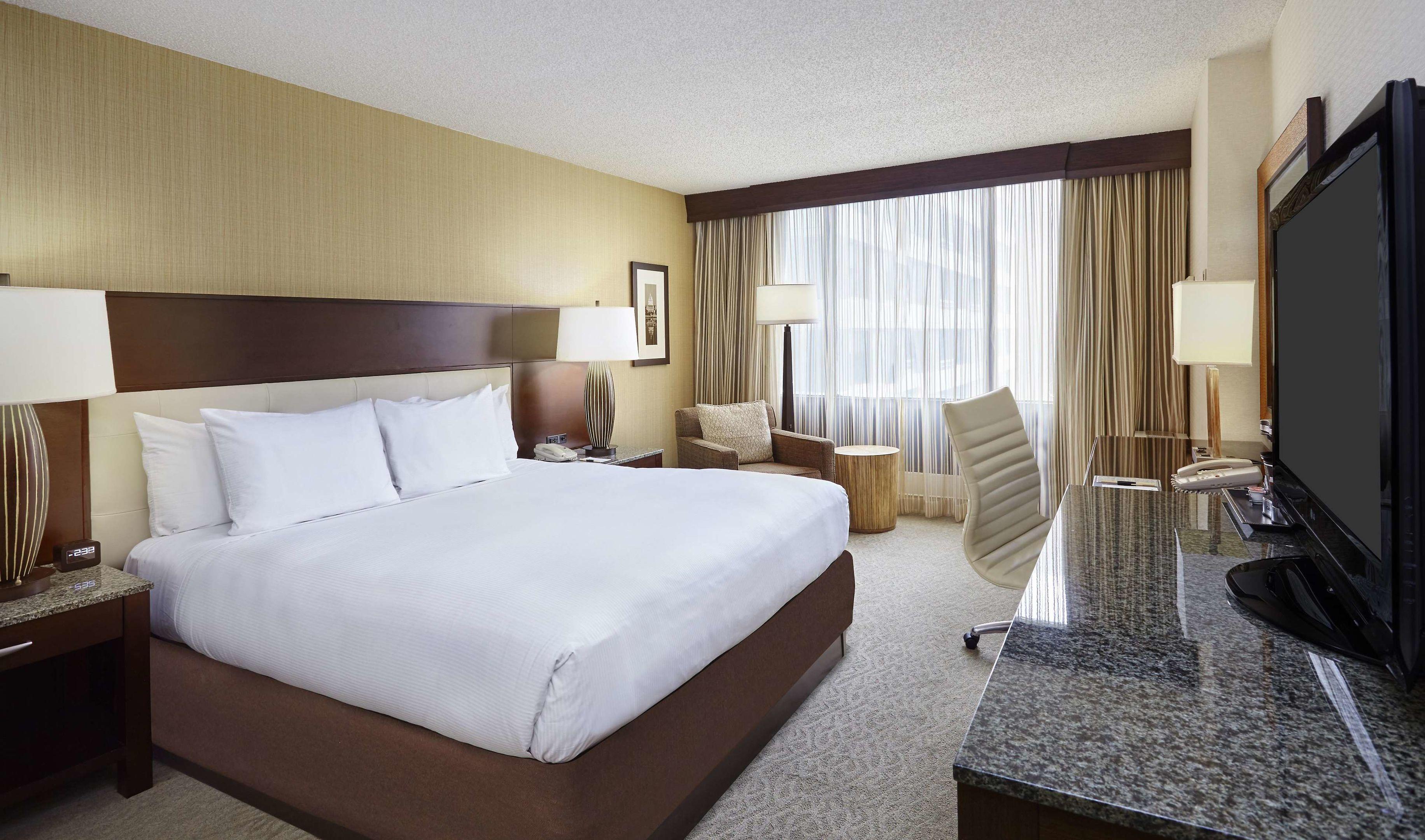 DoubleTree by Hilton Hotel Washington DC - Crystal City — photo 4