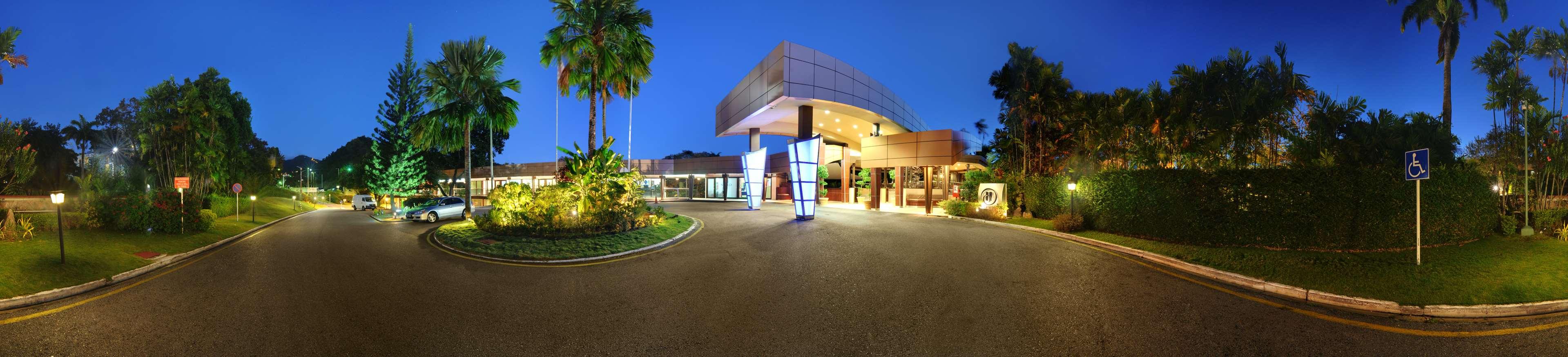Hilton Trinidad & Conference Centre — photo 3