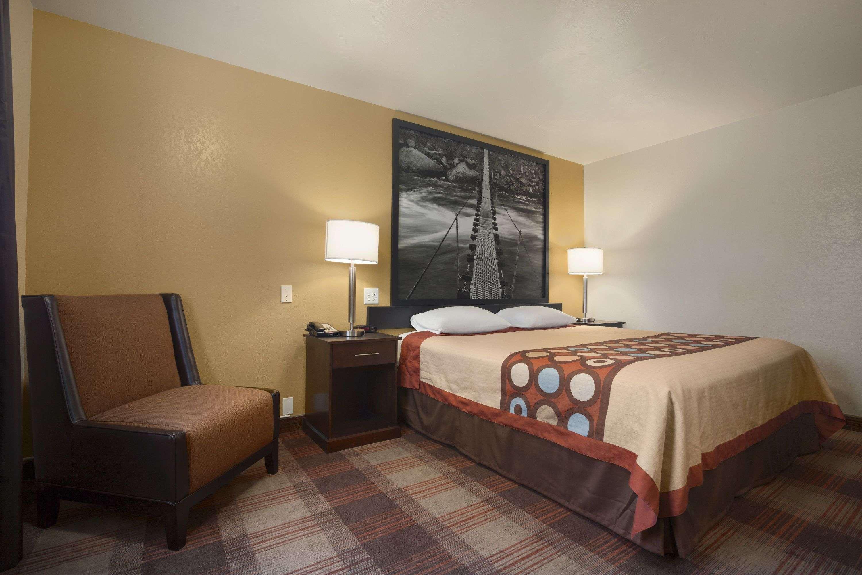 Super 8 by Wyndham Idaho Falls — photo 5