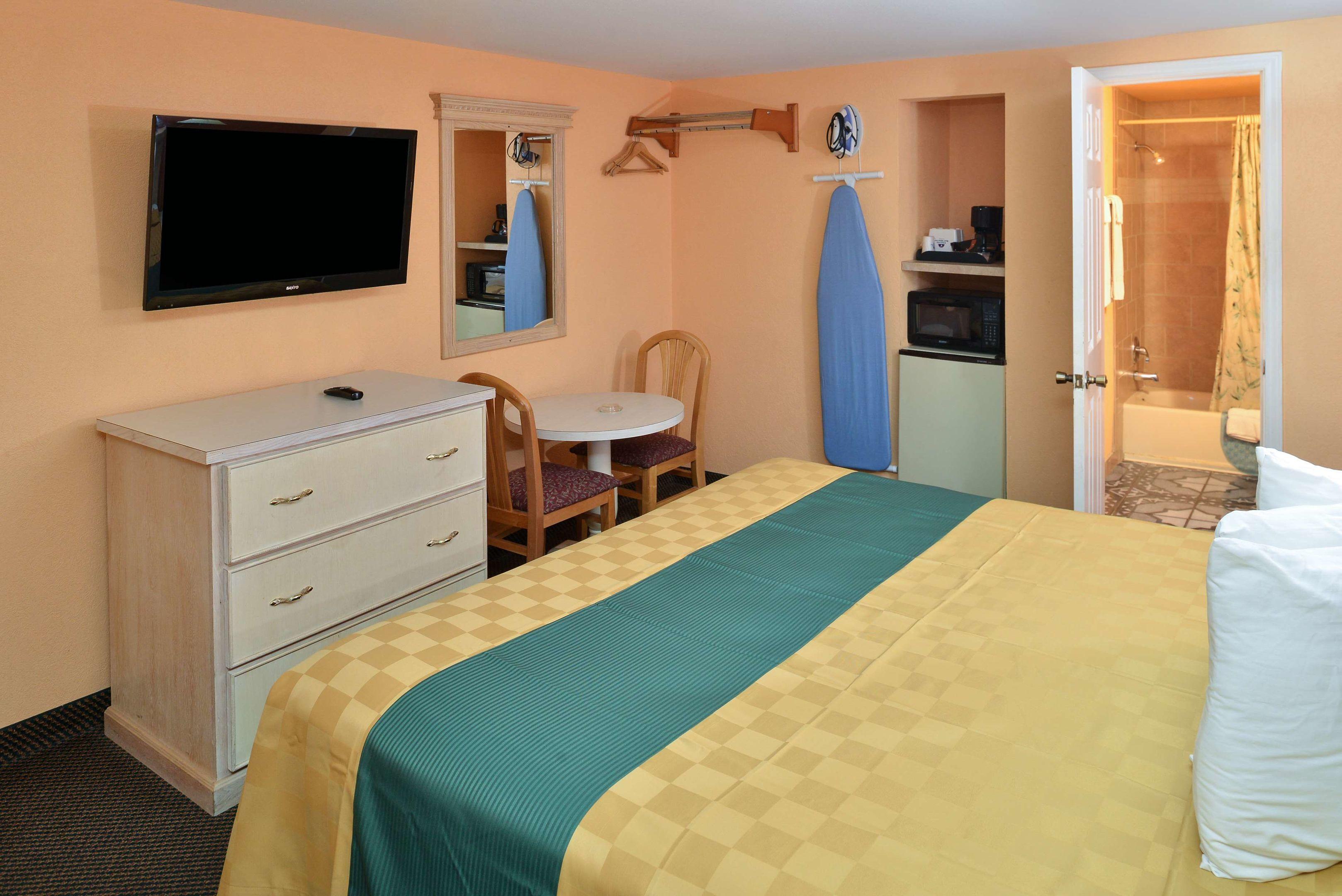 Americas Best Value Inn Port Aransas — photo 4
