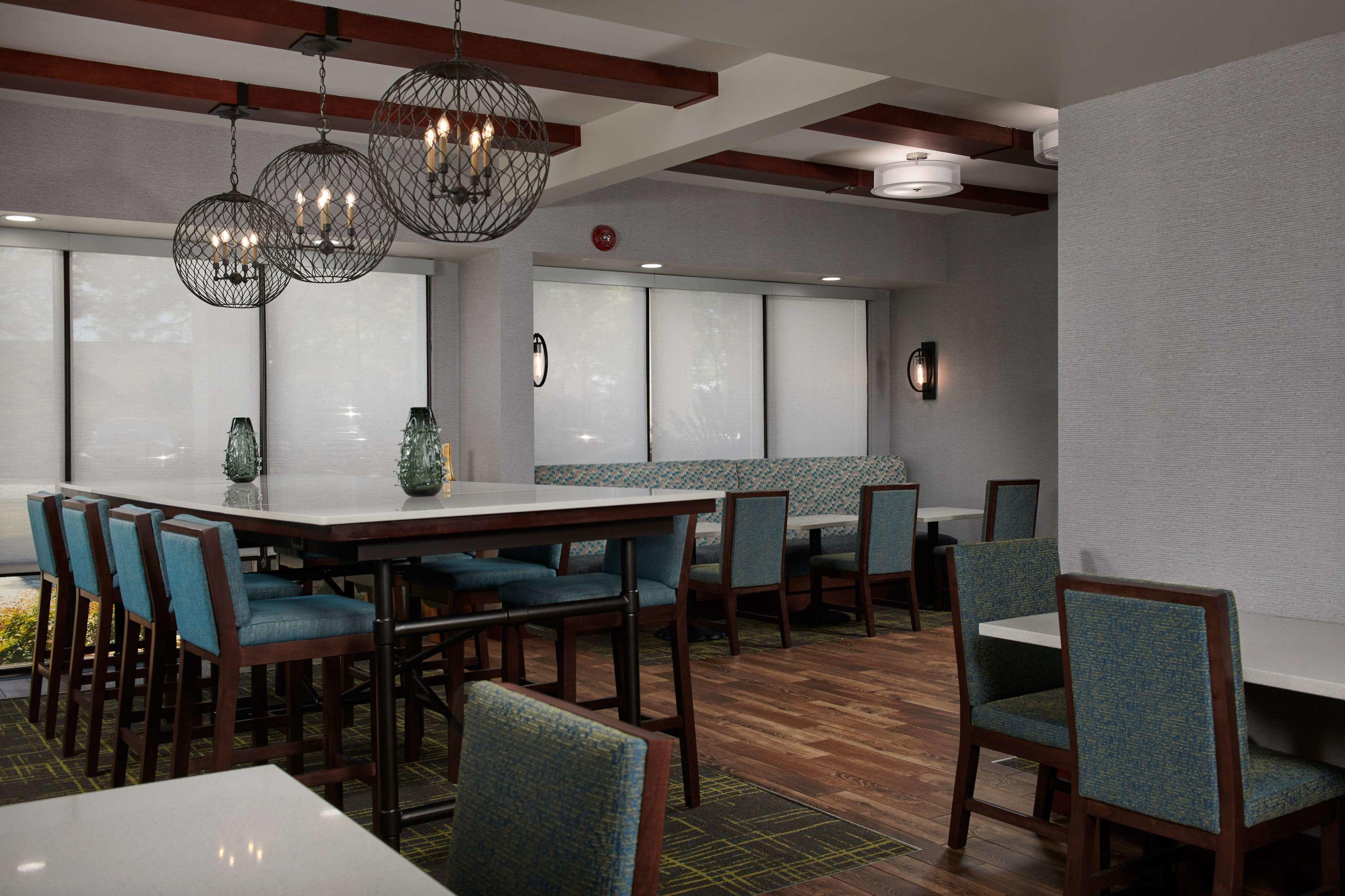 Hampton Inn Atlanta Cumberland Mall/Cobb Galleria — photo 4