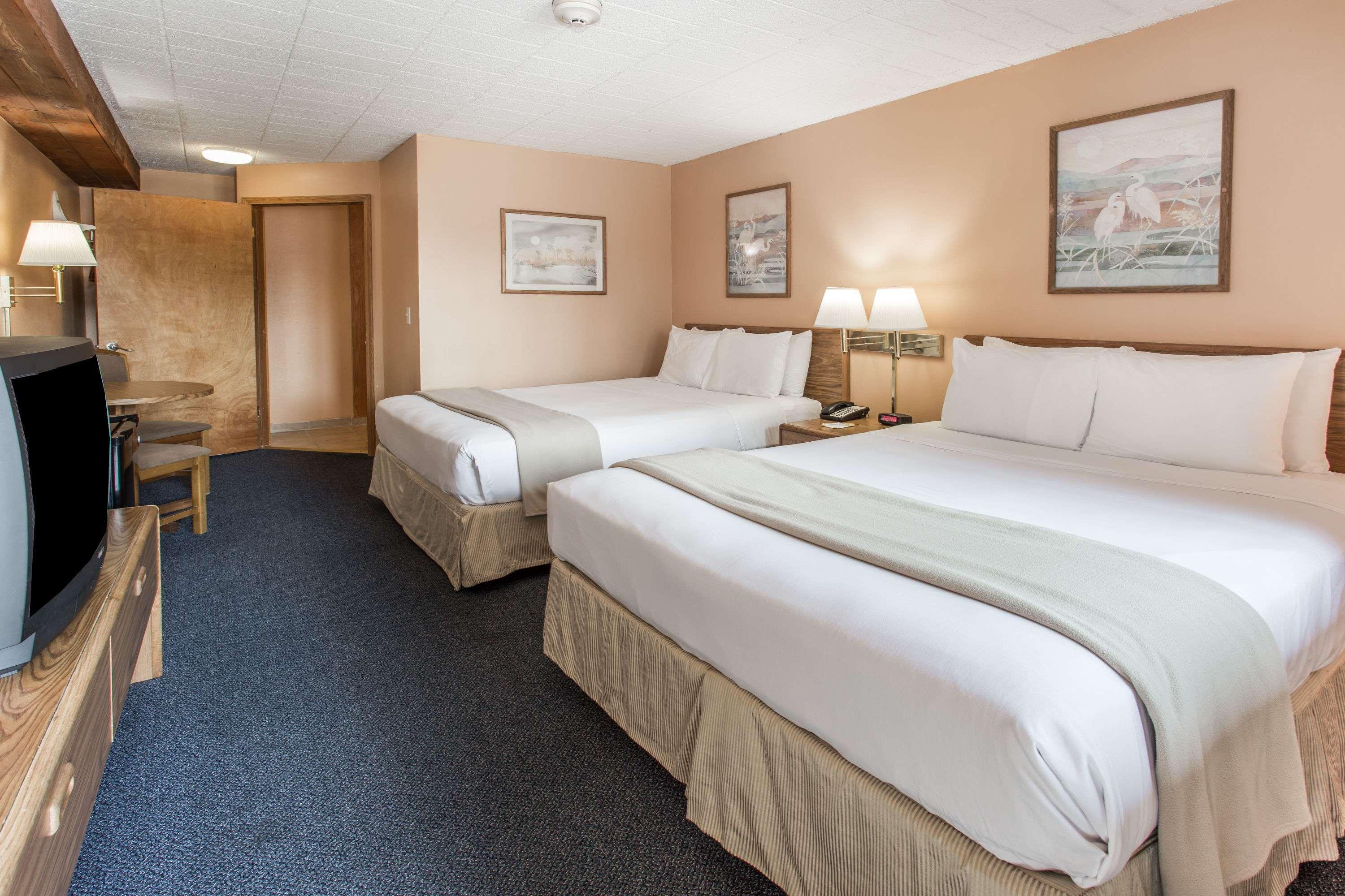 Days Inn West Allis/Milwaukee — photo 4