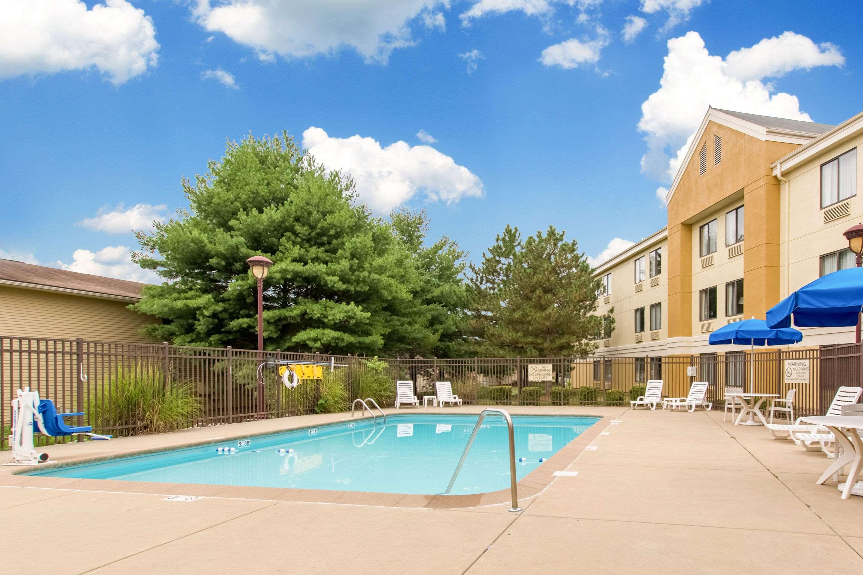 Comfort Inn East — photo 5
