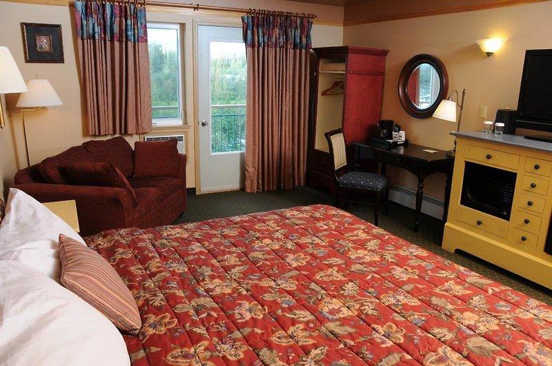 Pike's Waterfront Lodge — photo 3