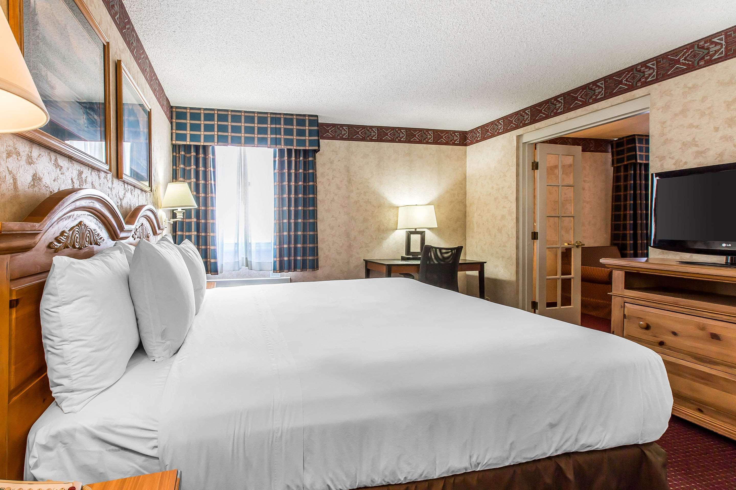 Quality Inn & Suites — photo 4