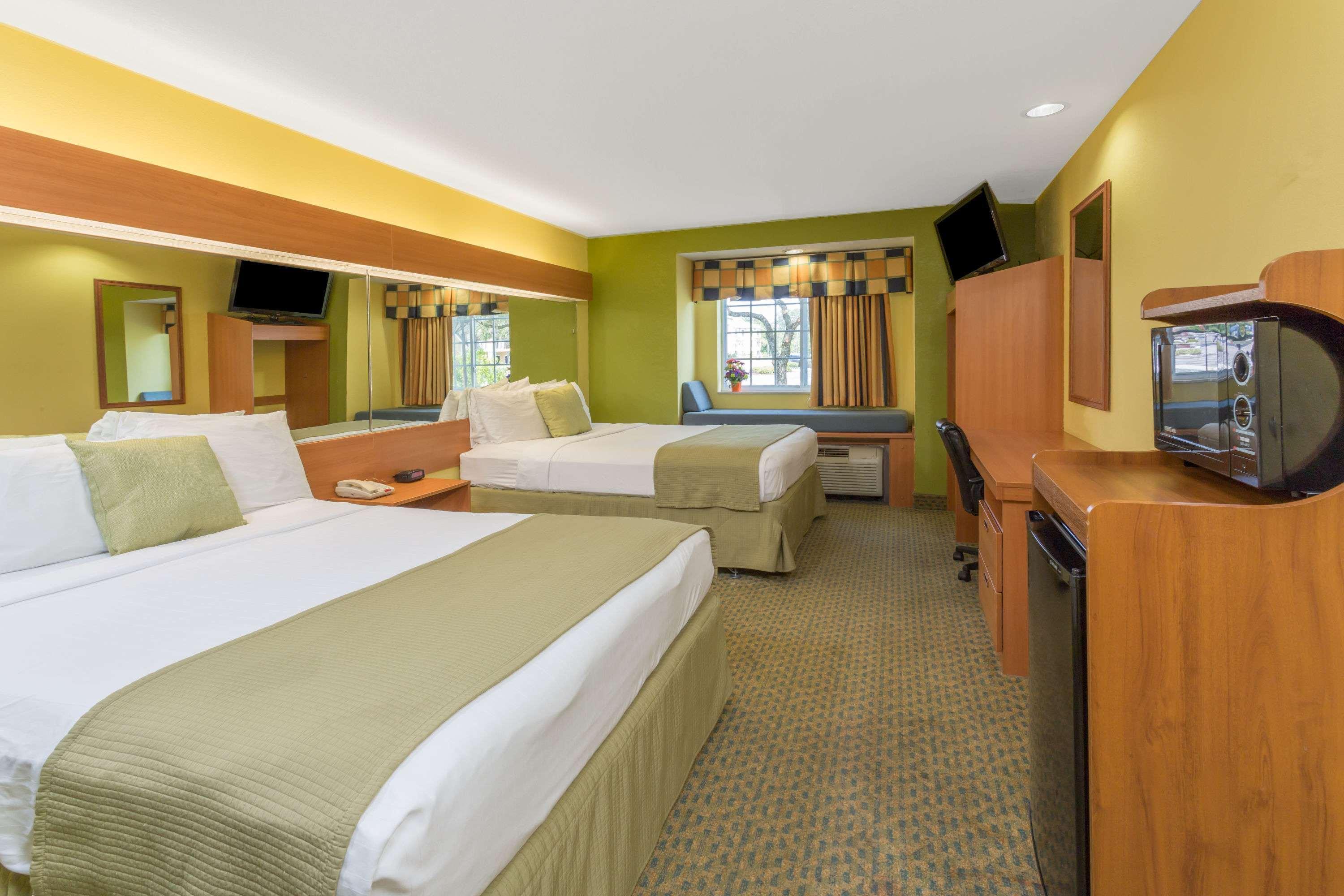 Microtel Inn & Suites by Wyndham Kingsland — photo 5