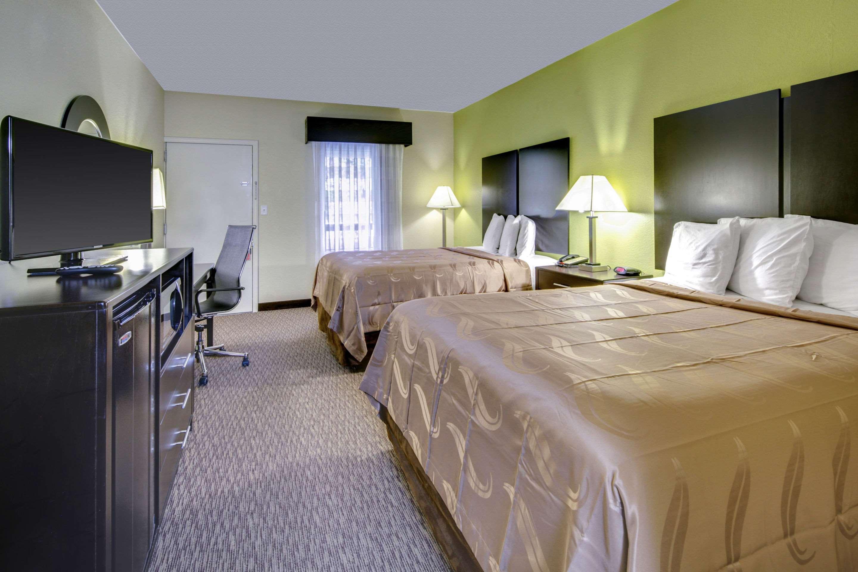Quality Inn Asheville Downtown Tunnel Road — photo 5