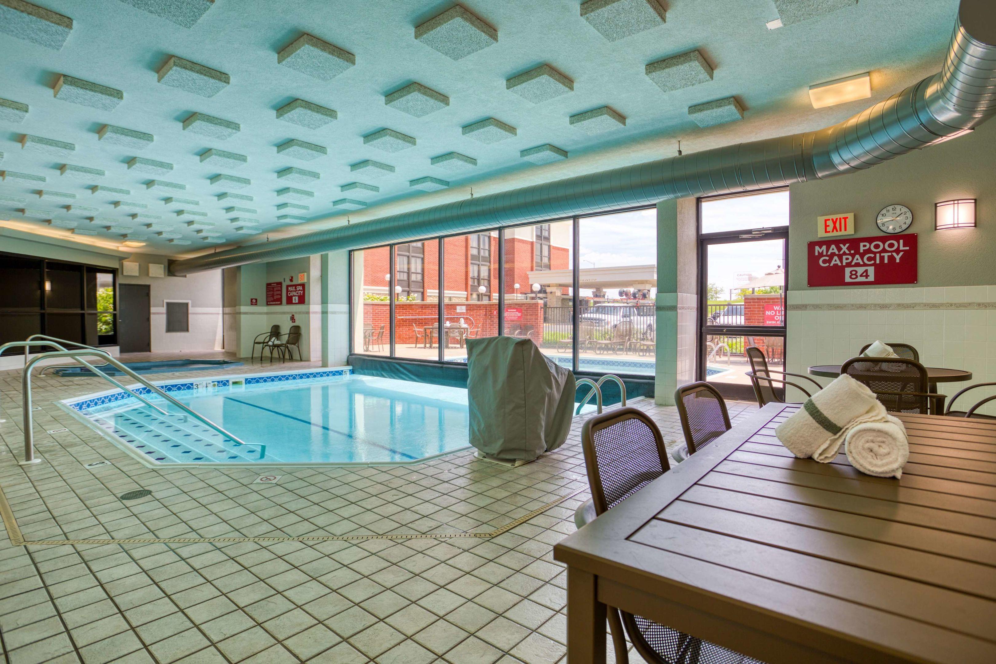 Drury Inn & Suites Fairview Heights St. Louis — photo 5
