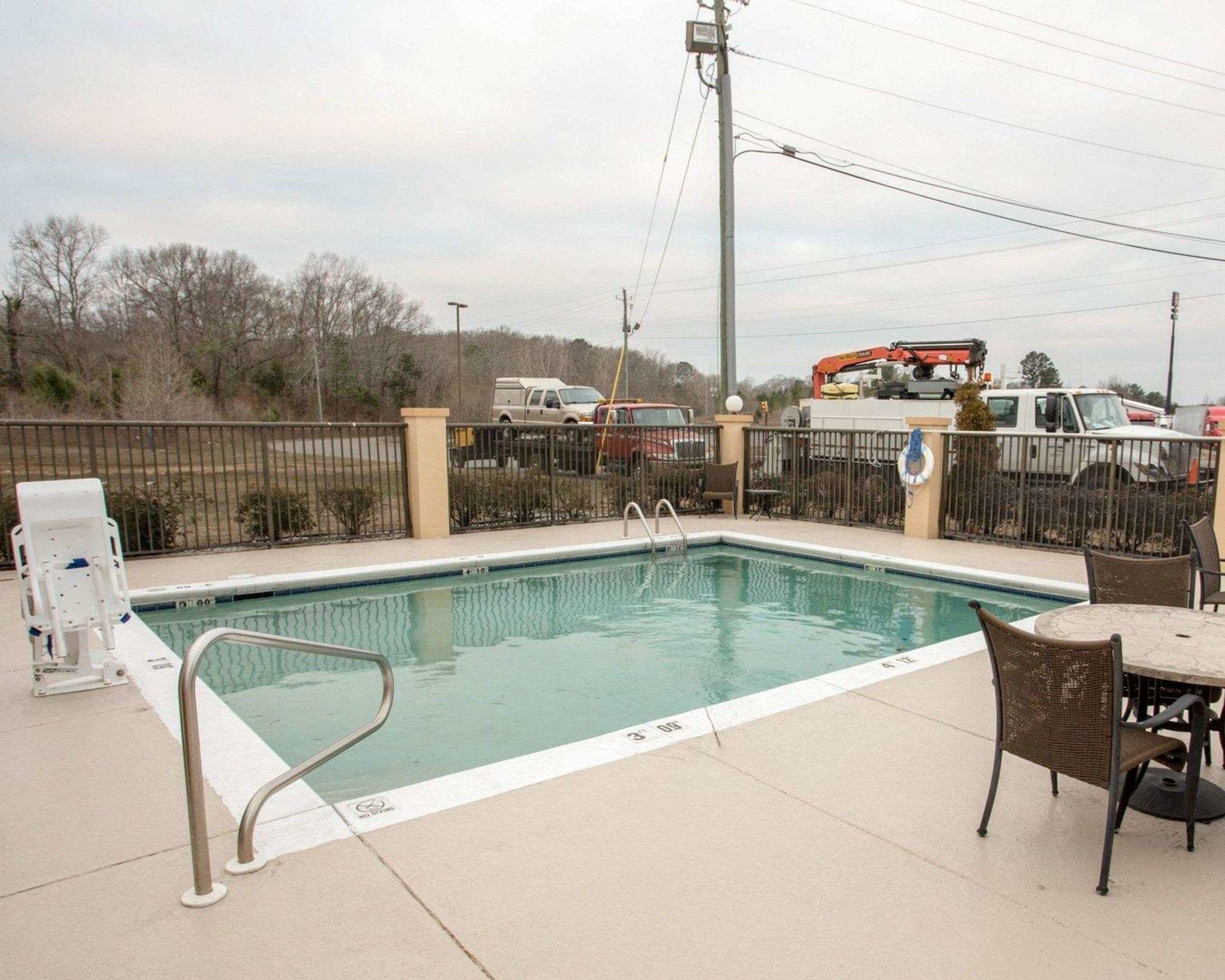 Comfort Inn Livingston — photo 4