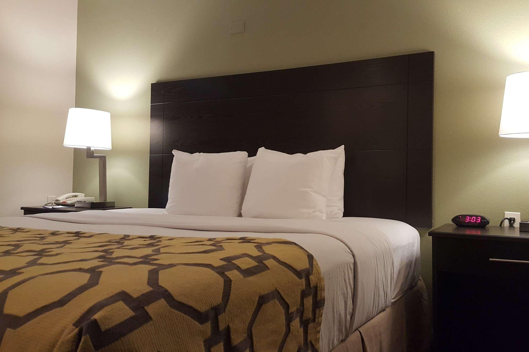 Baymont by Wyndham Farmington — photo 4