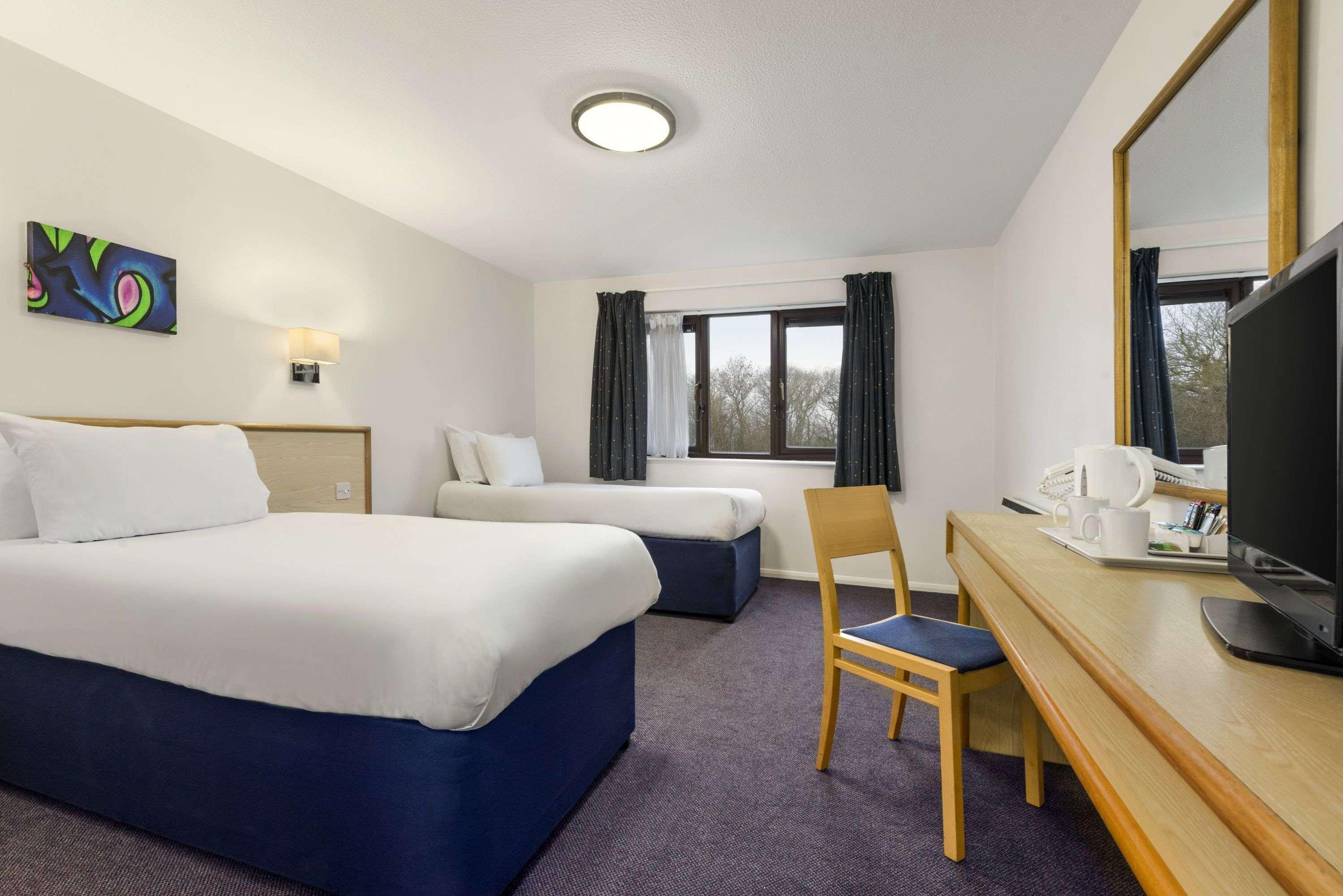 Days Inn Bridgend Cardiff — photo 4