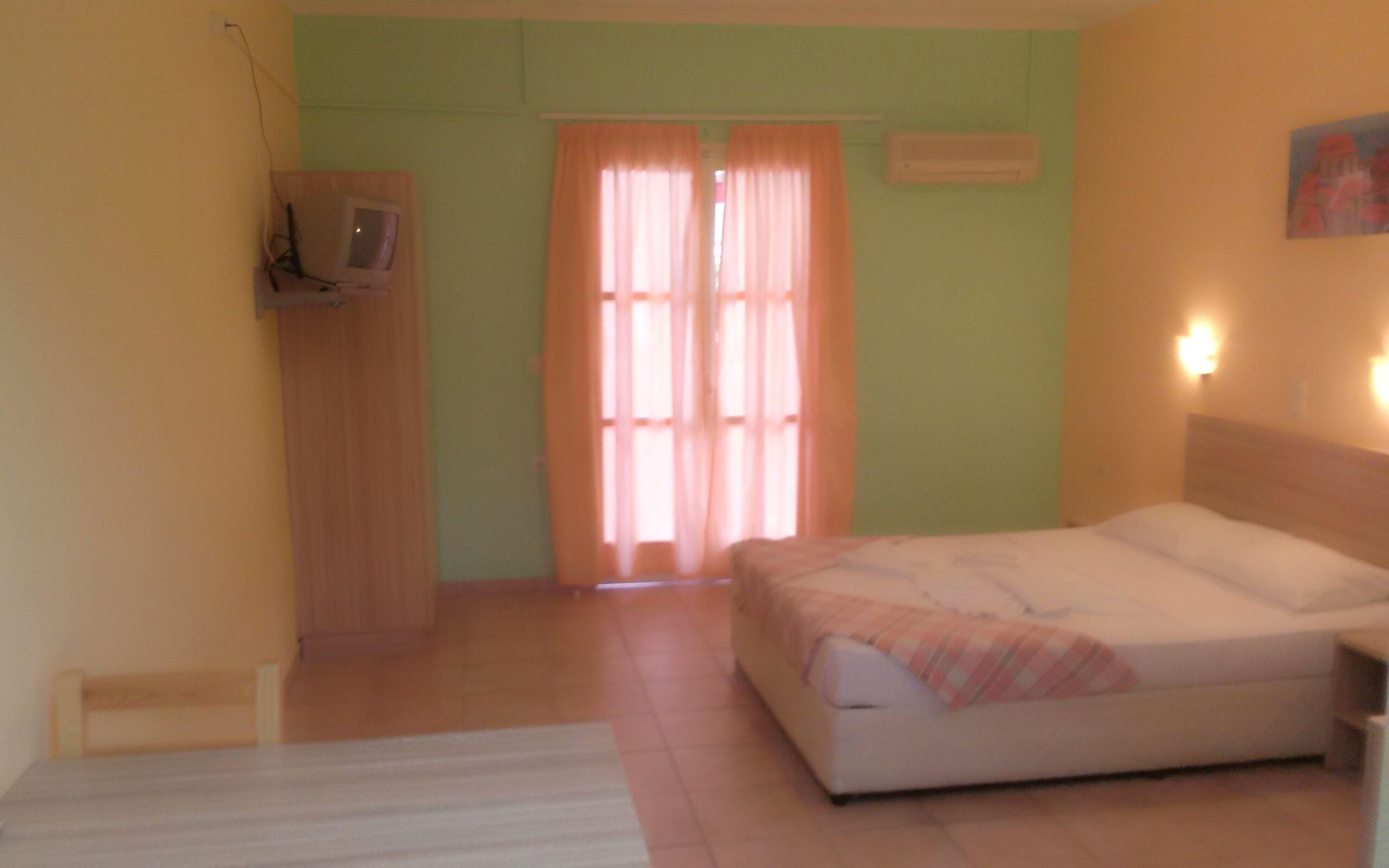 Zante Inn — photo 4