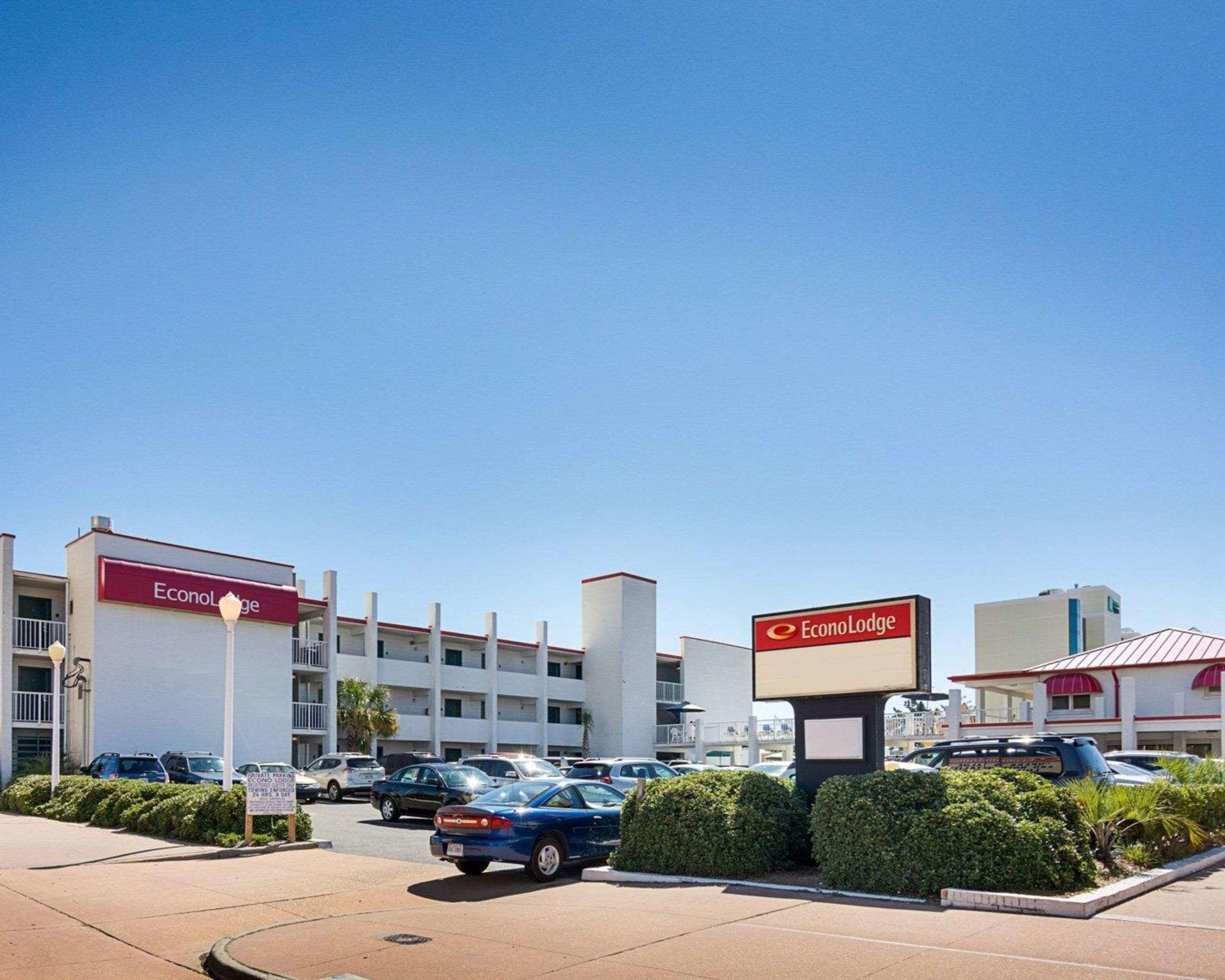 Econo Lodge Virginia Beach - On The Ocean — photo 5