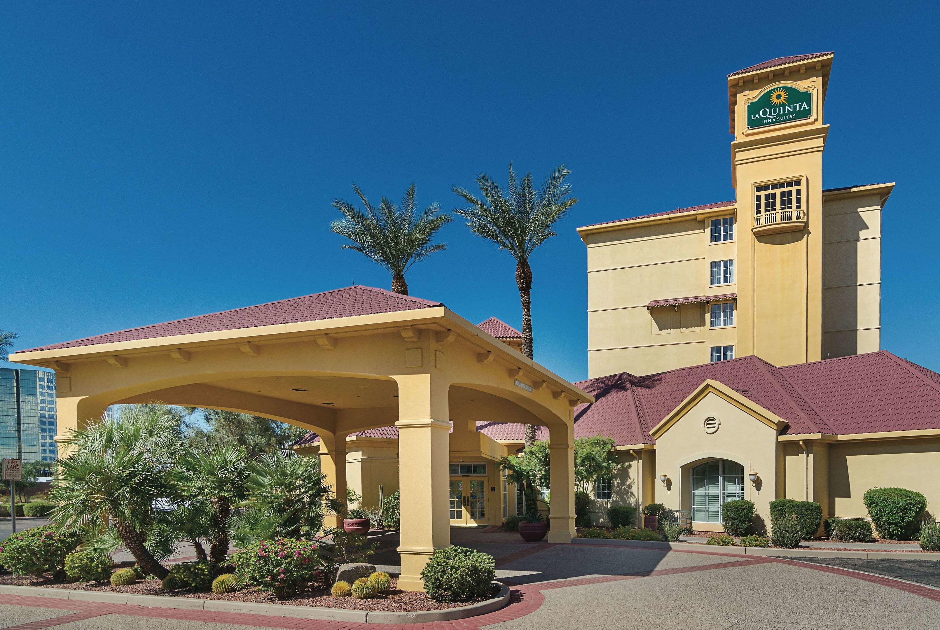 La Quinta Inn & Suites by Wyndham Phoenix Mesa West — photo 3