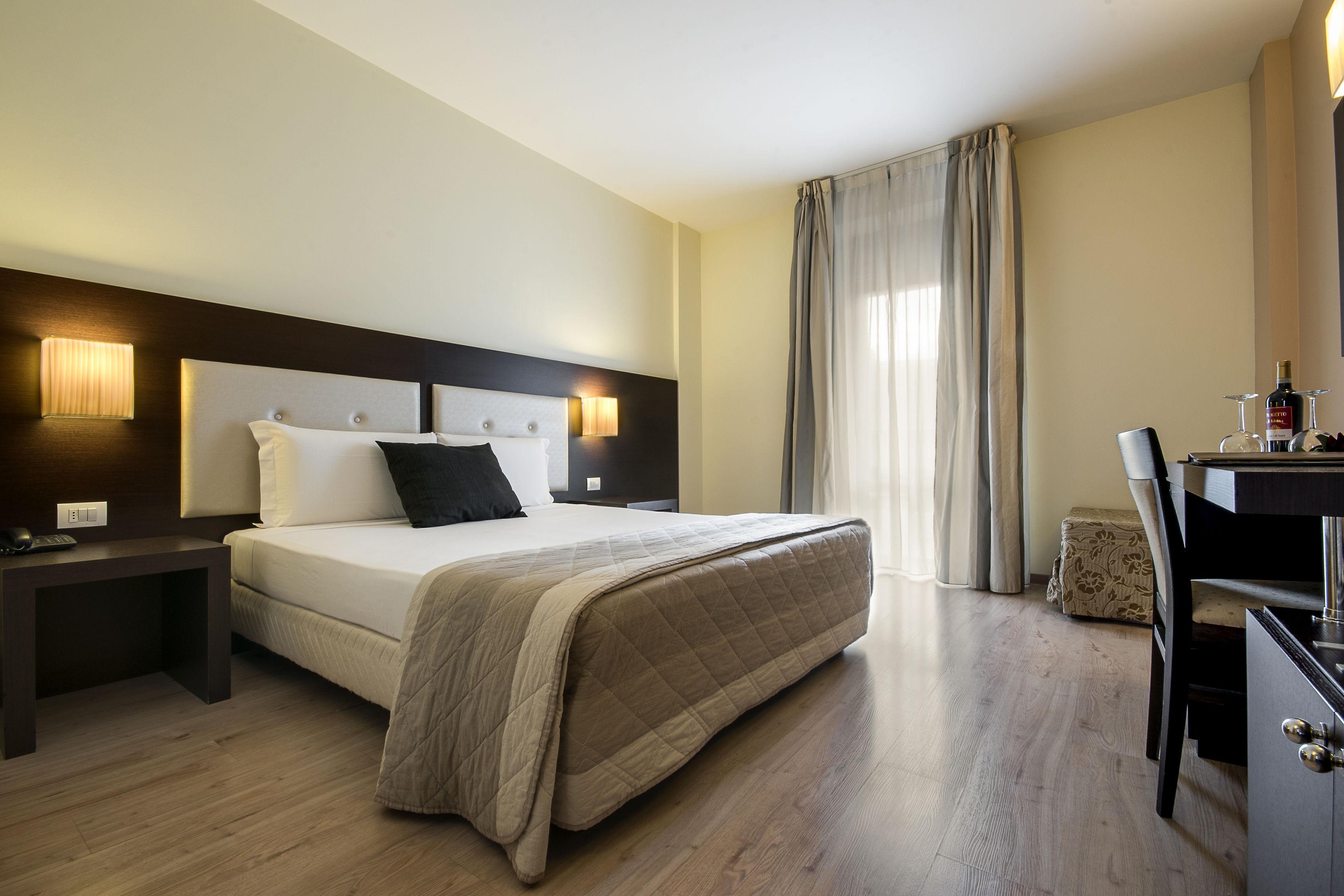 Hotel Executive — photo 5