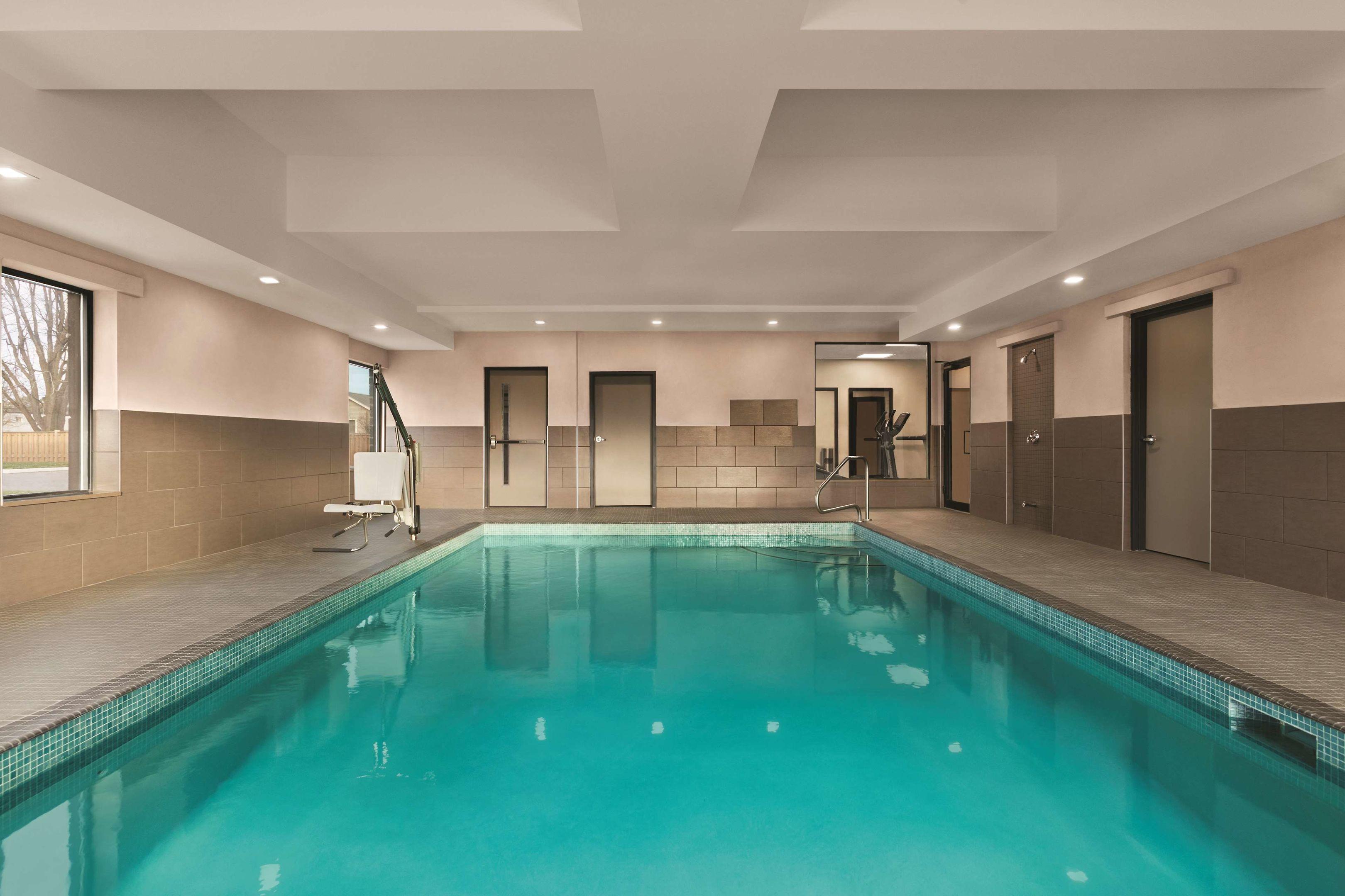 Country Inn & Suites by Radisson, Belleville, ON — photo 5