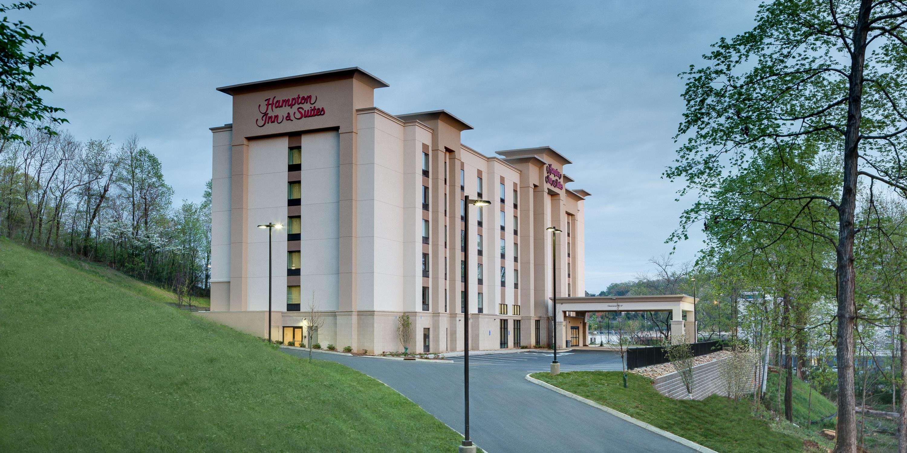 Hampton Inn & Suites Knoxville Papermill Drive — photo 3