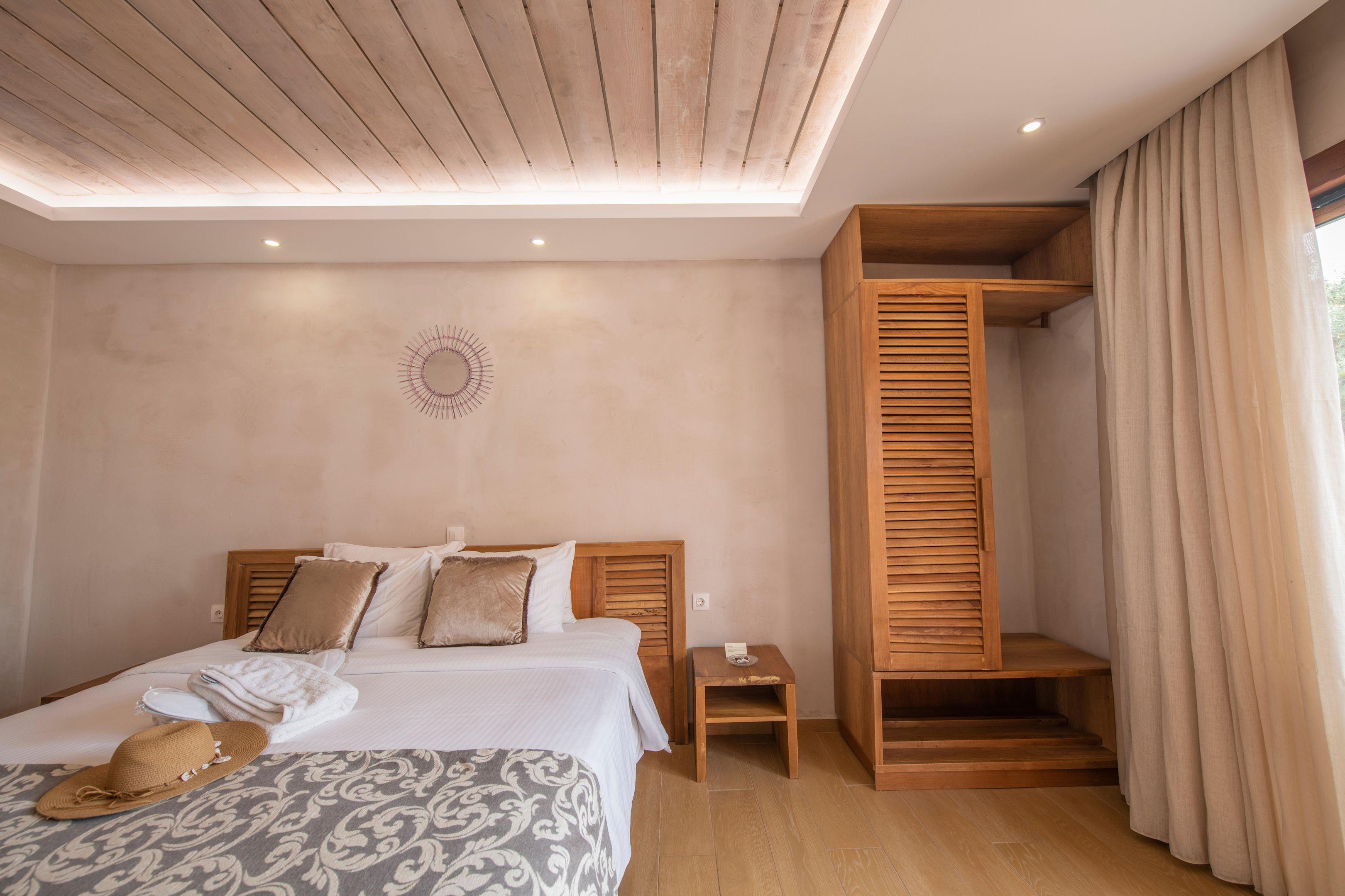 Ekati Mare Boutique Hotel & Suites — photo 1
