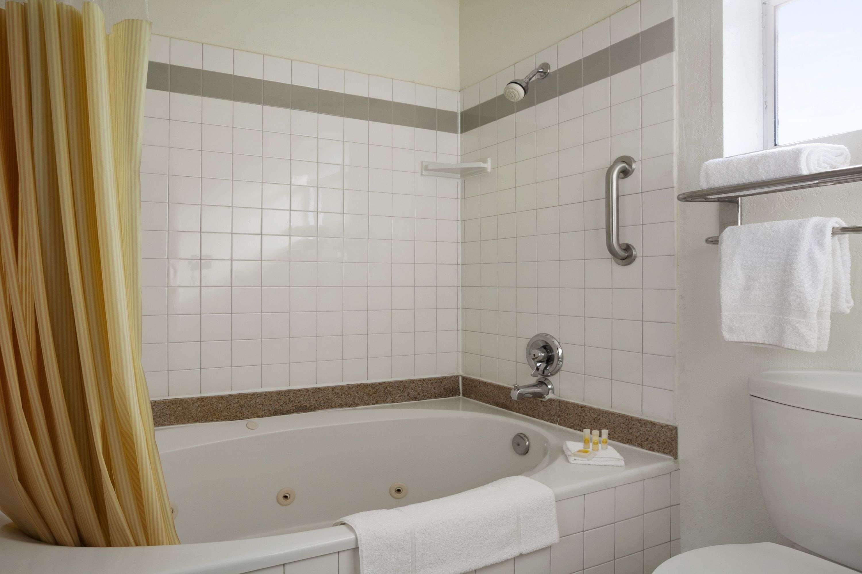 Days Inn Rocklin/Sacramento — photo 5