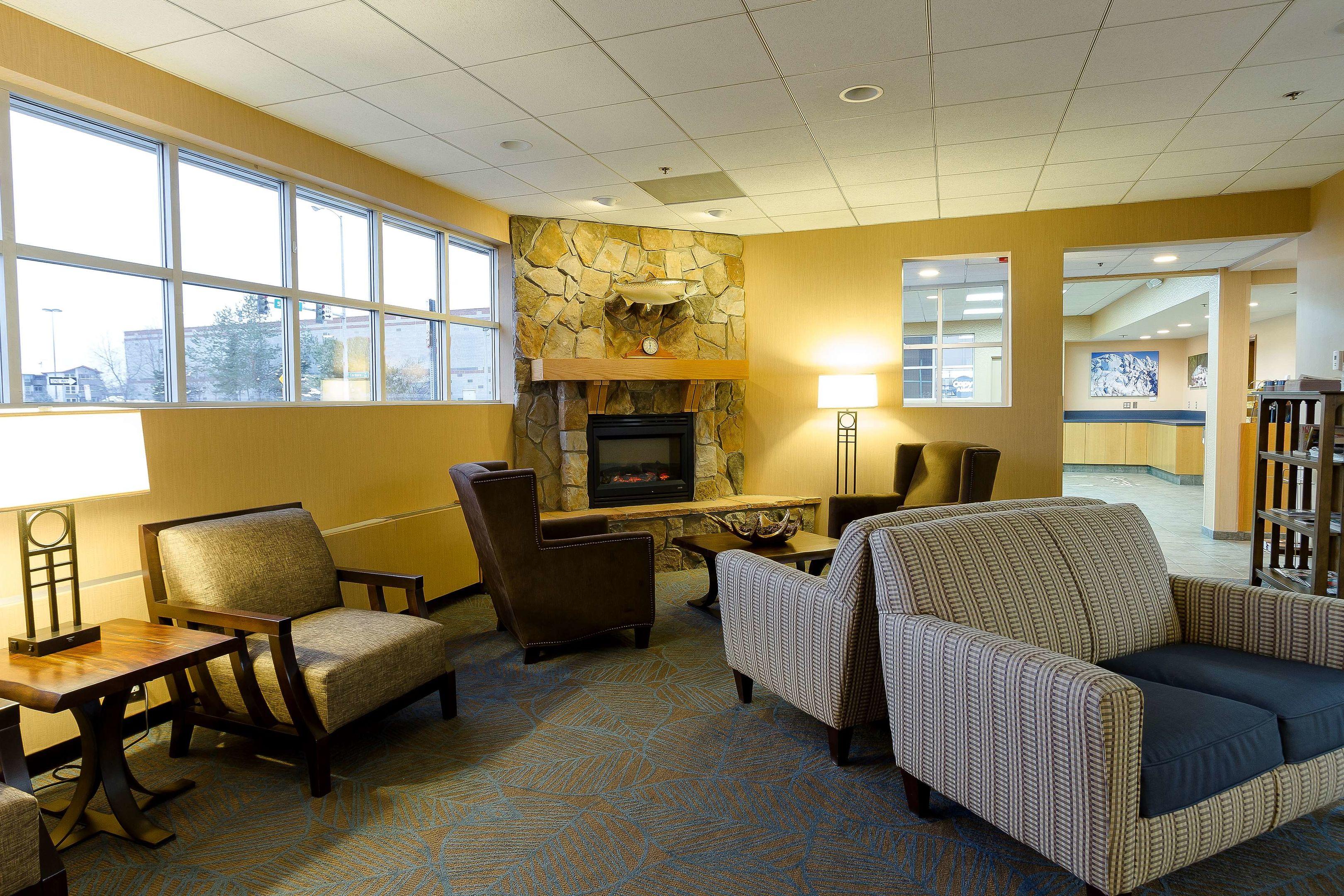GuestHouse Inn & Suites Anchorage — photo 4