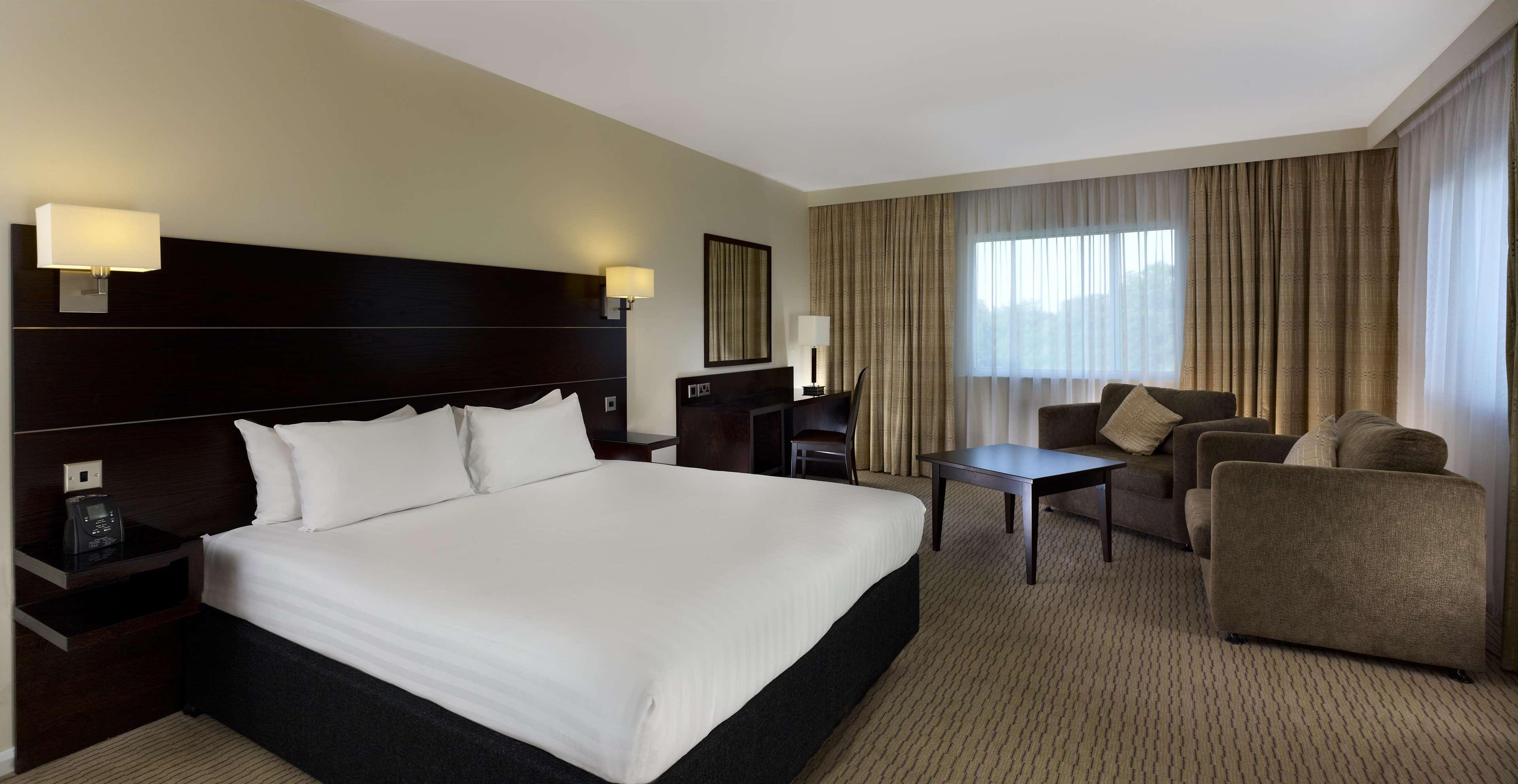 DoubleTree by Hilton Hotel London Heathrow Airport — photo 5