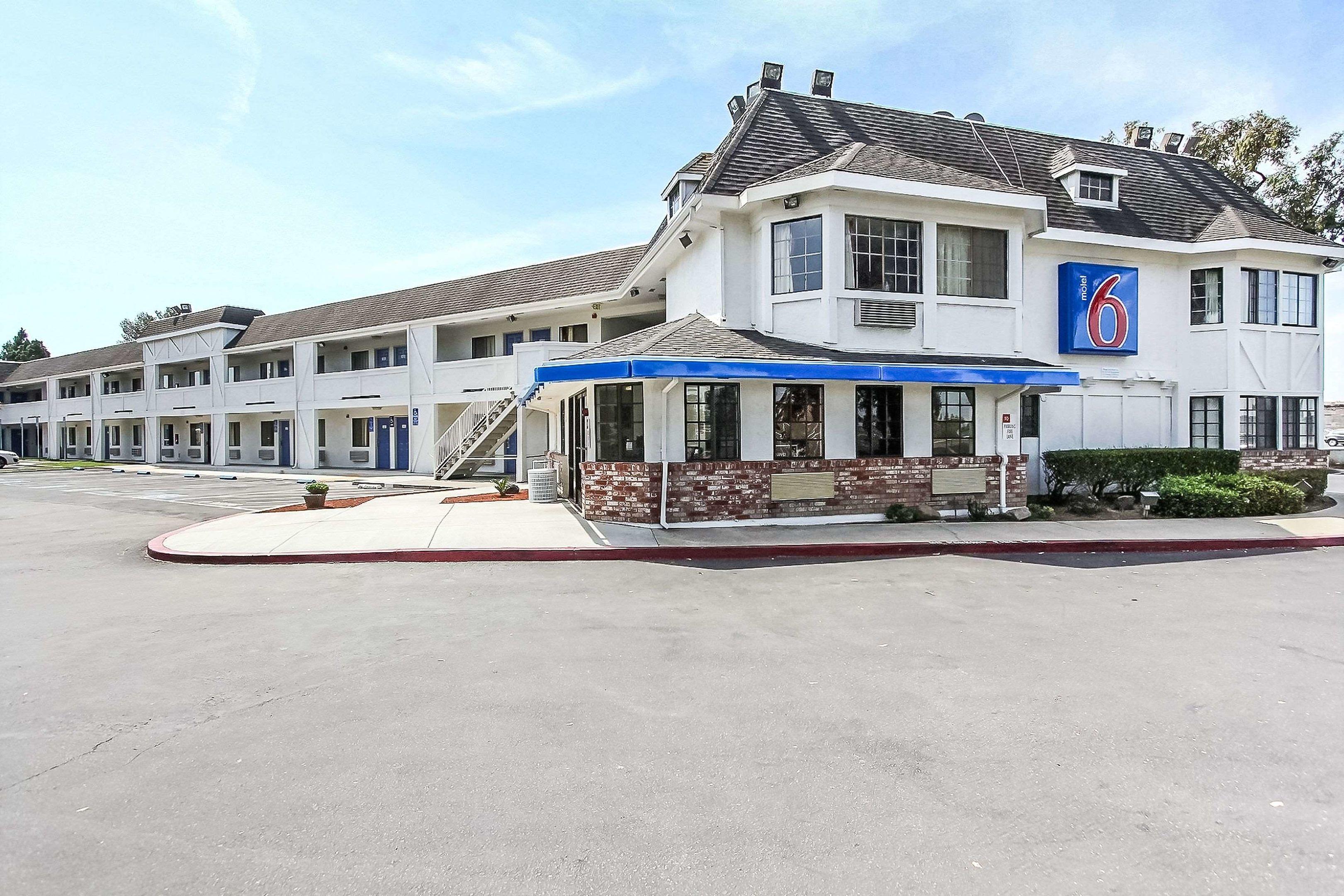Motel 6 Fremont North — photo 4