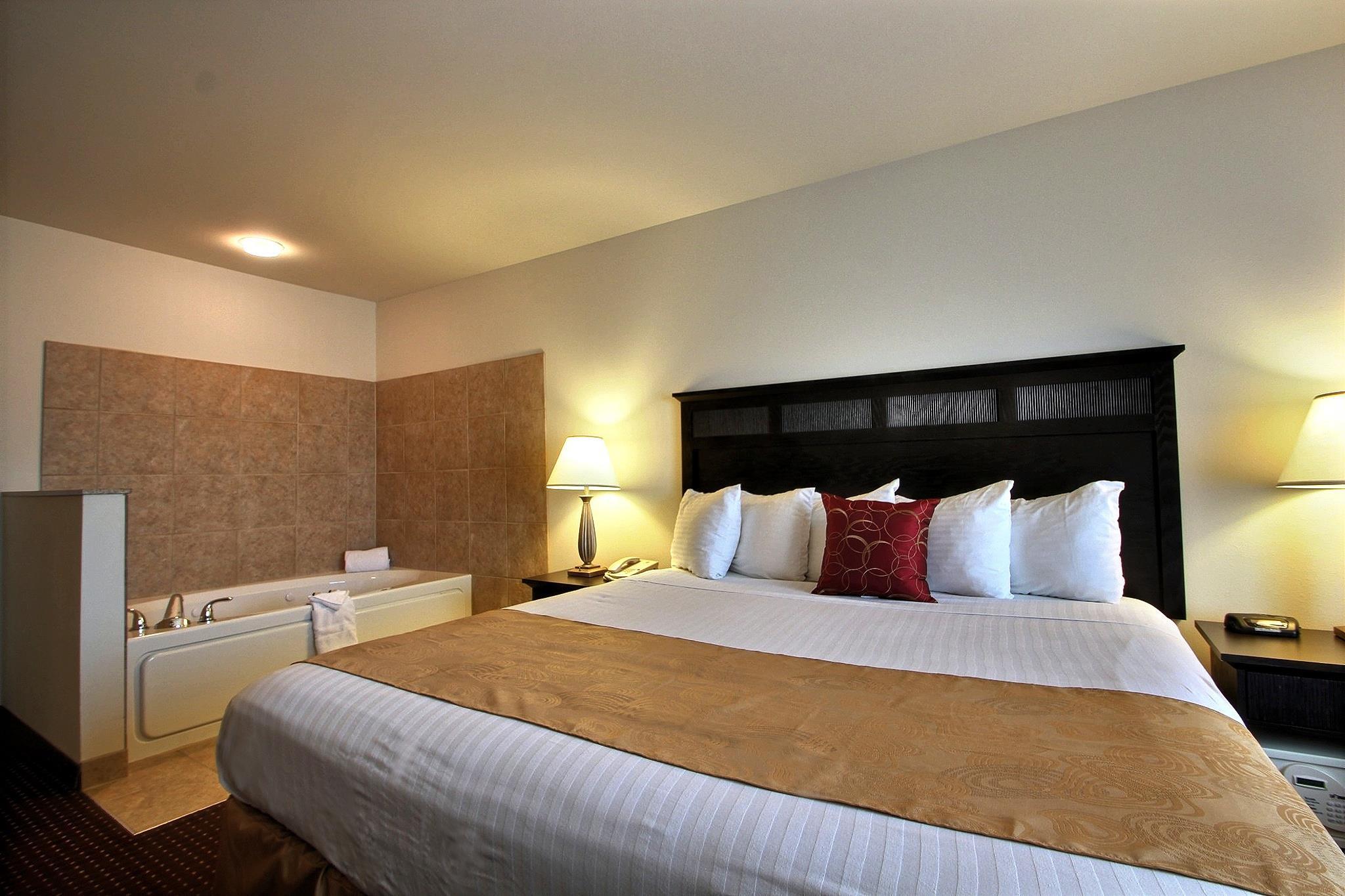 Best Western Legacy Inn & Suites Beloit-South Beloit — photo 5