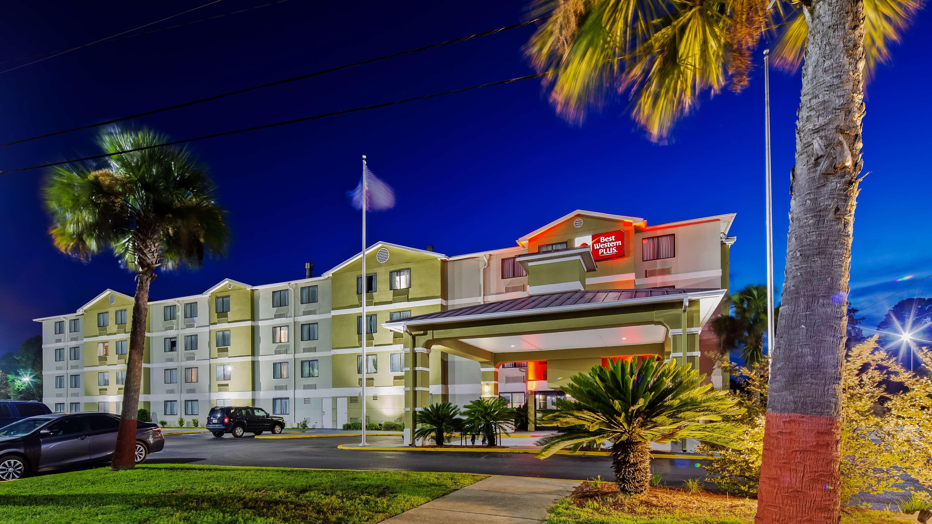 Best Western Plus Cypress Creek — photo 5