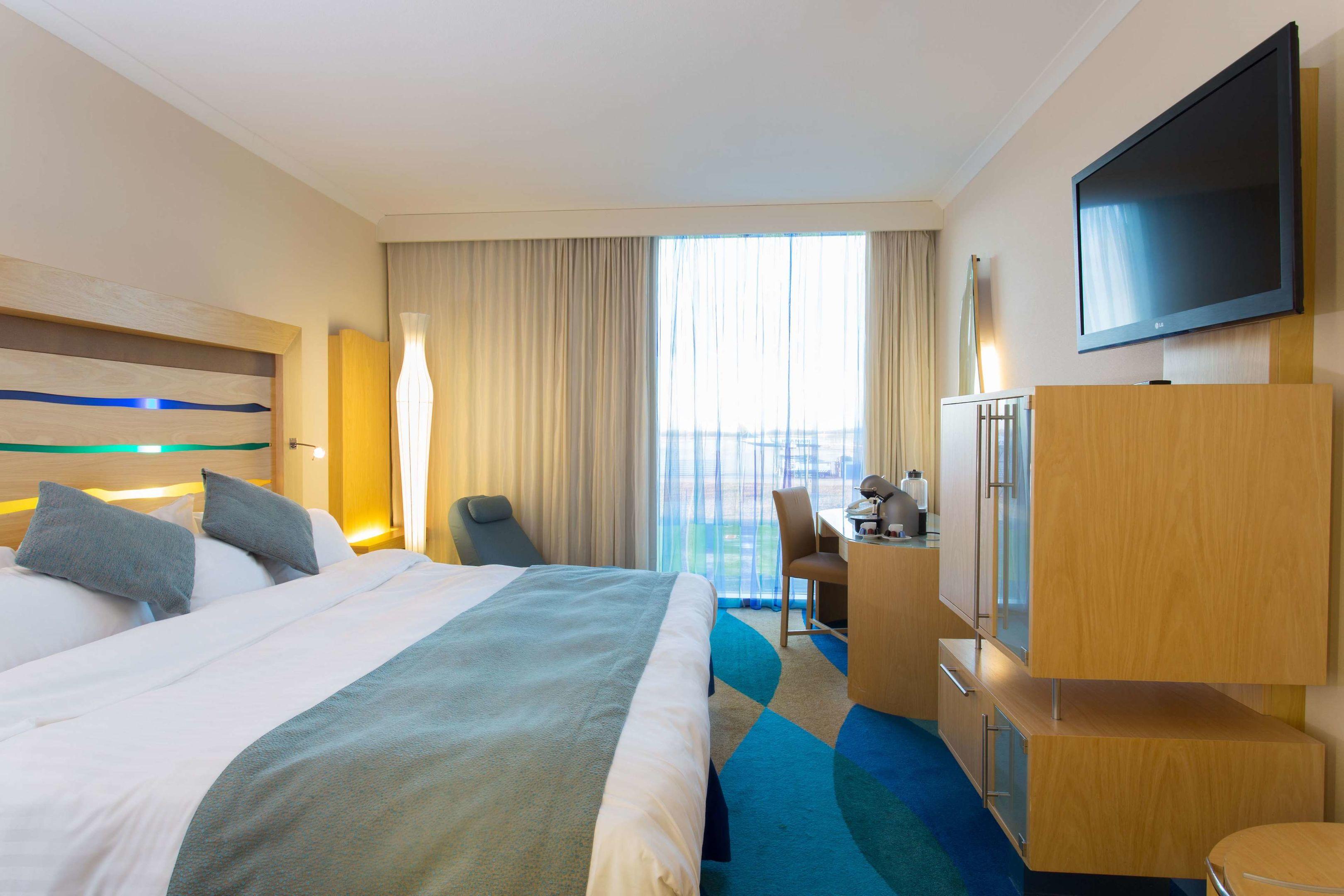 Radisson Blu London Stansted Airport — photo 5