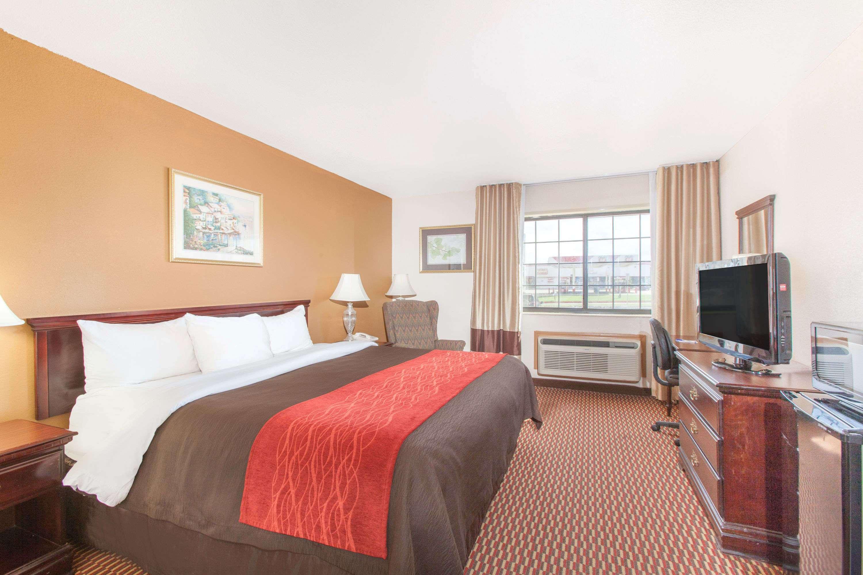 Baymont Inn & Suites Oklahoma City Edmond — photo 4