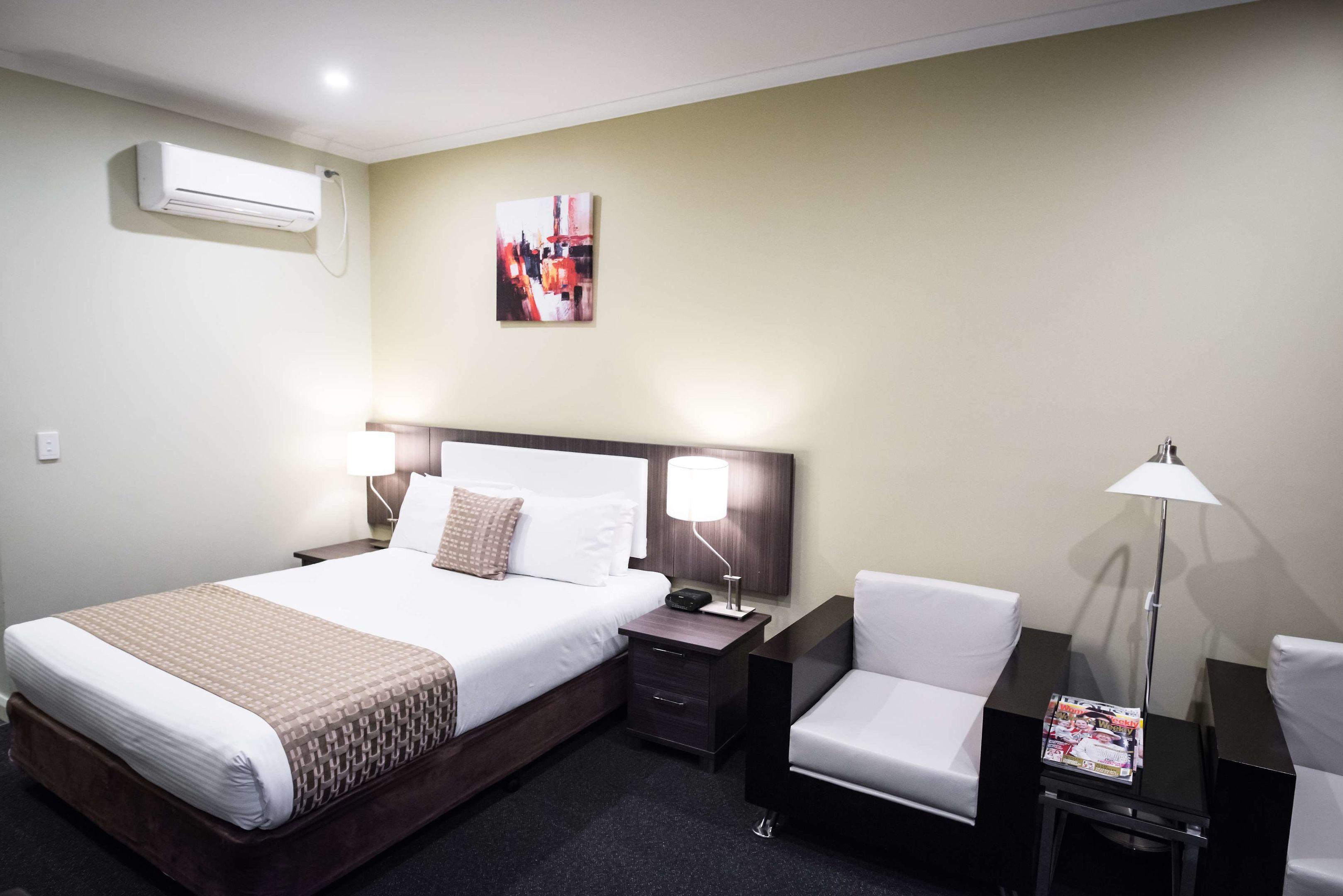 Best Western Airport Motel & Convention Centre — photo 4