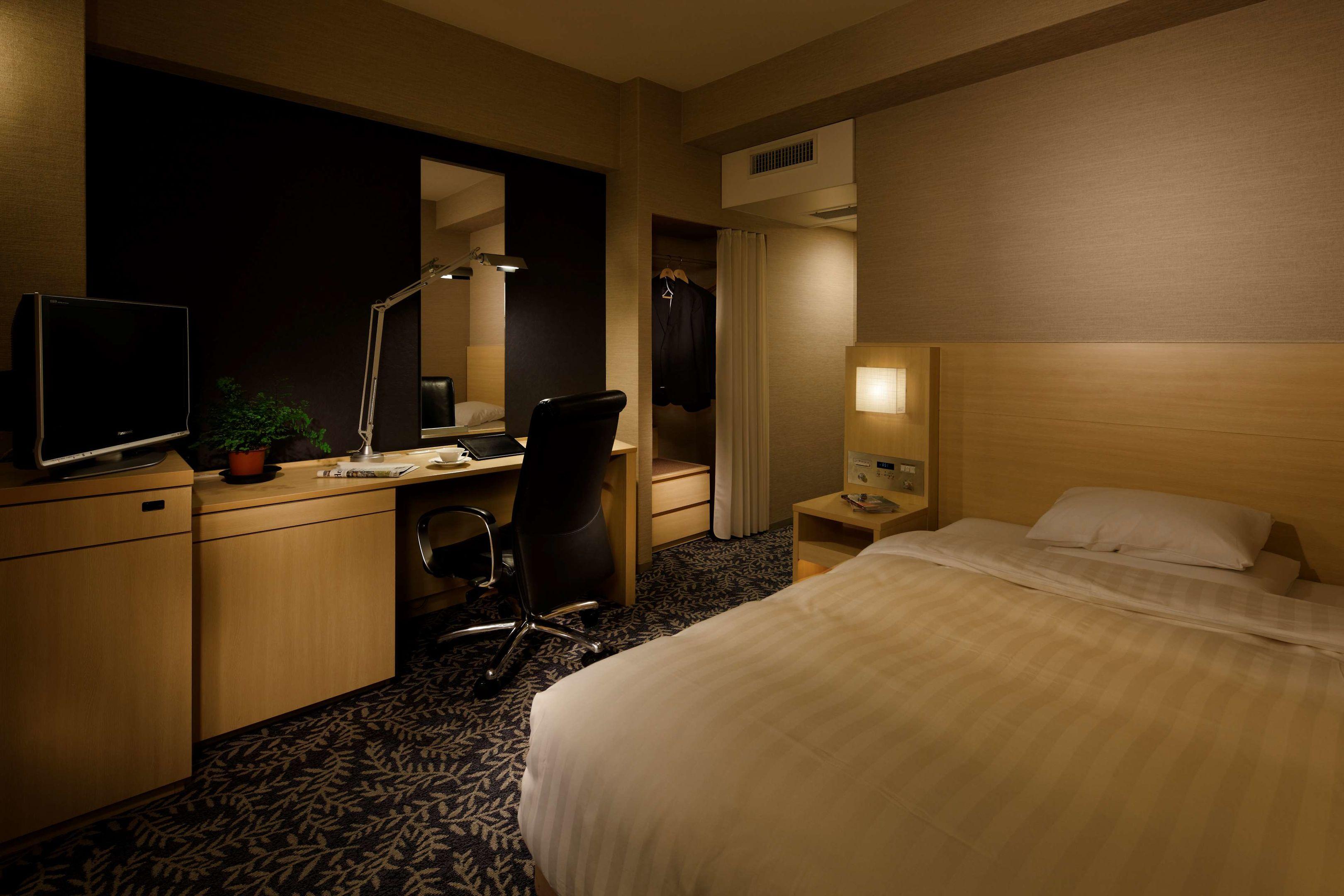 RIHGA Royal Hotel Osaka — photo 3