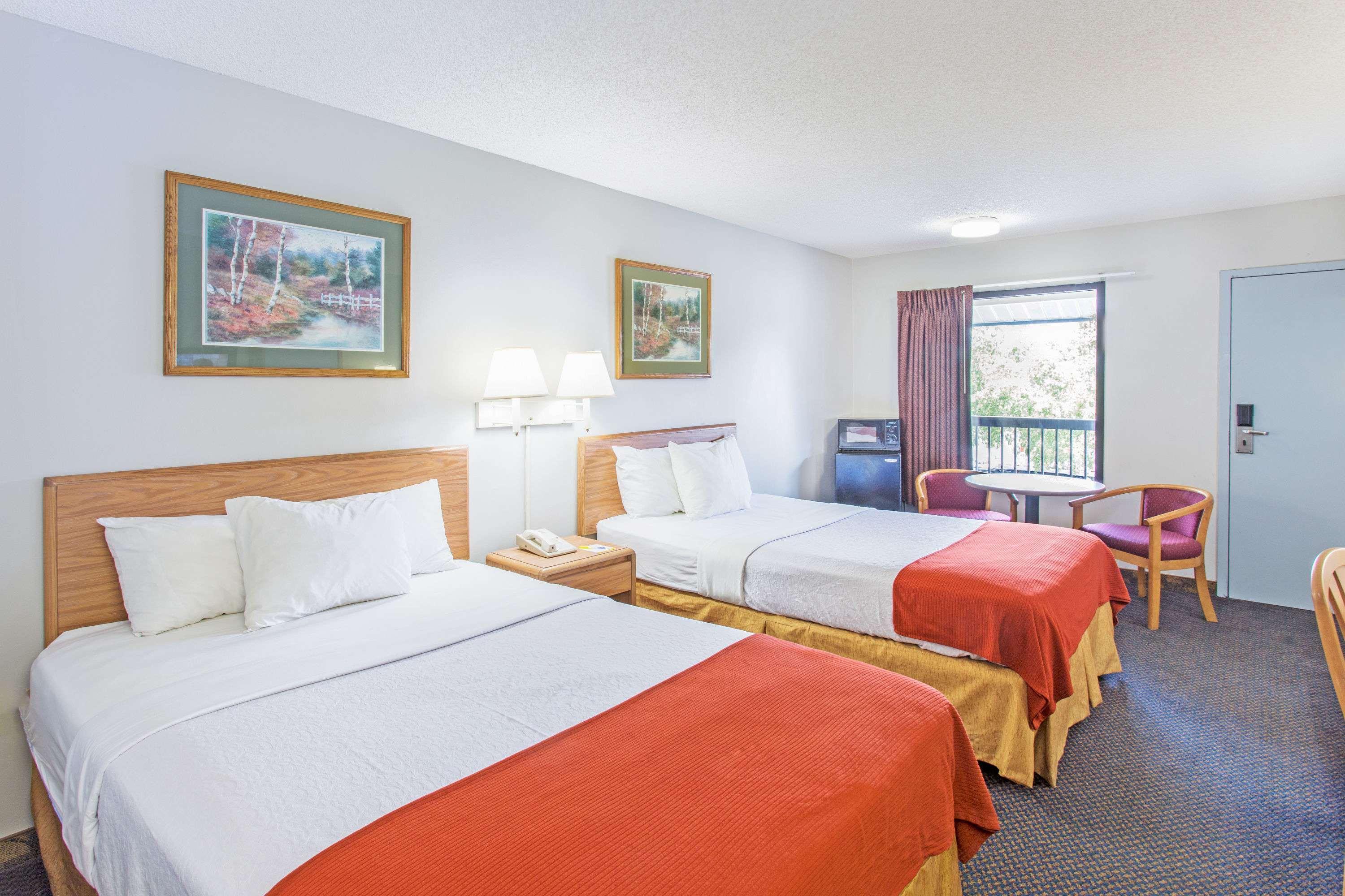 Days Inn Valdosta at Rainwater Conference Center — photo 5