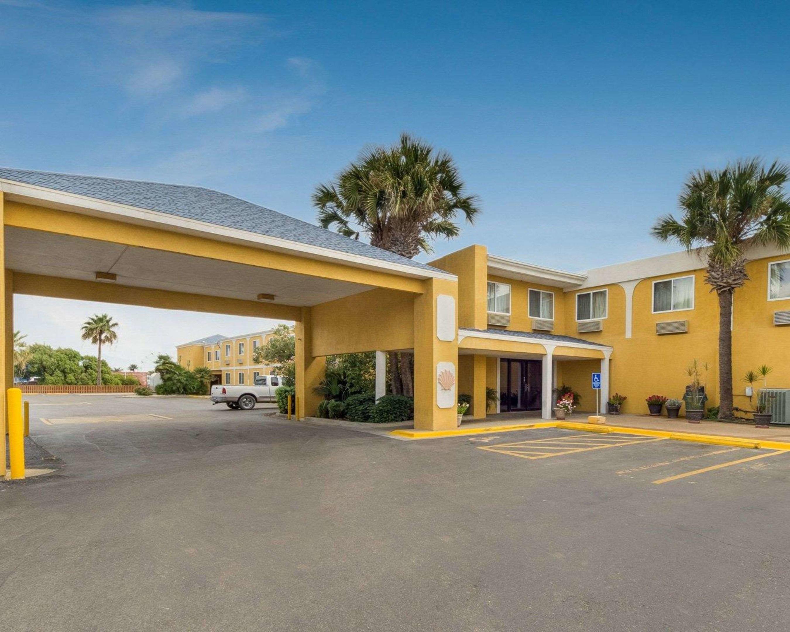 Quality Inn & Suites on the Beach — photo 4