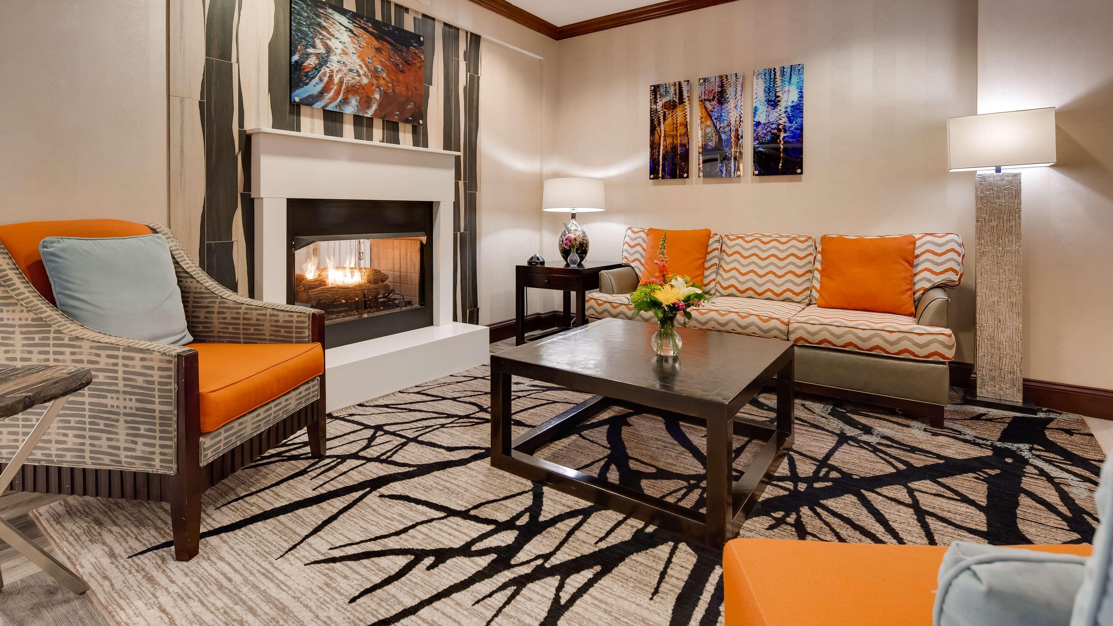 Best Western Plus River Escape Inn & Suites — photo 4