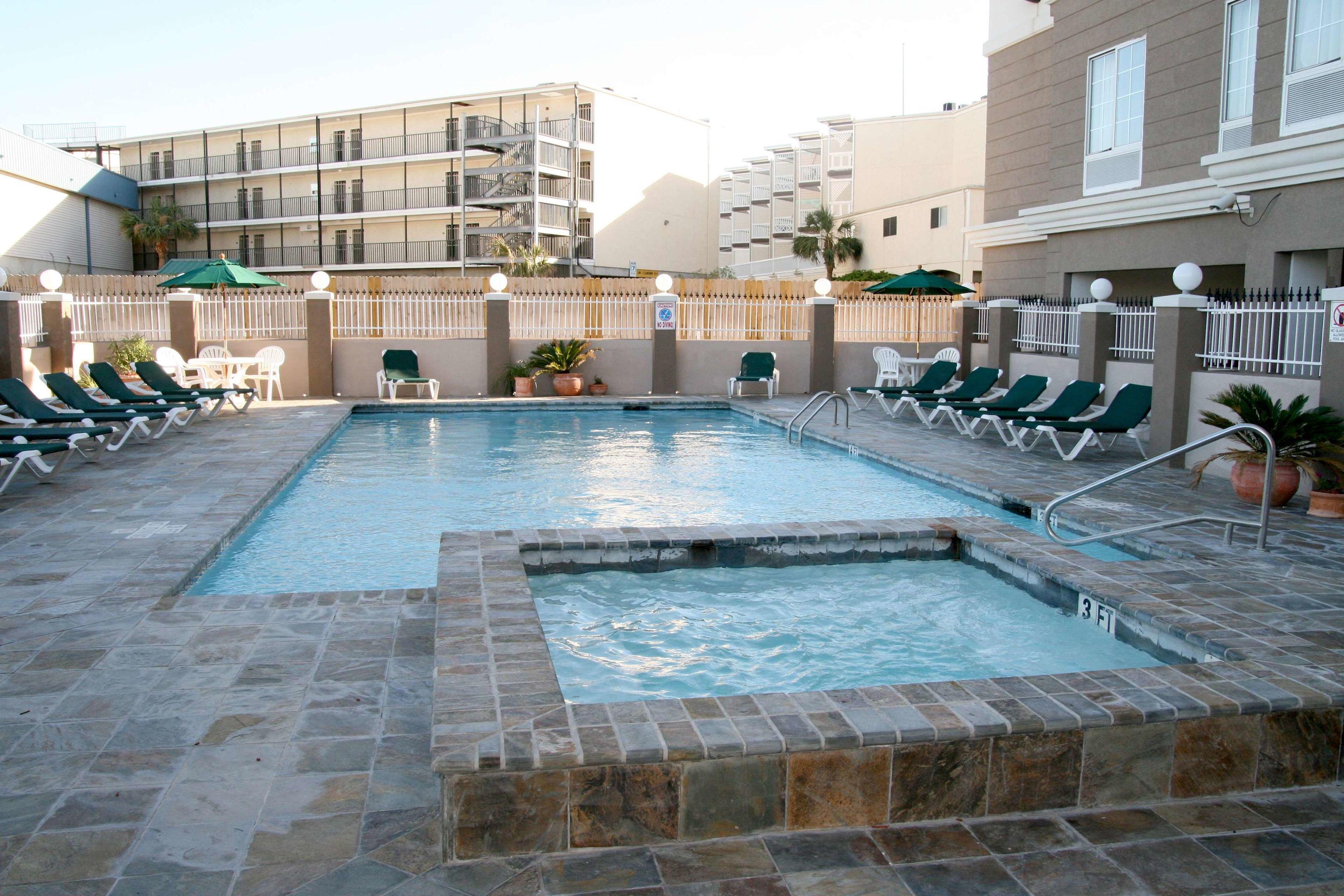 Hampton Inn & Suites Galveston — photo 3