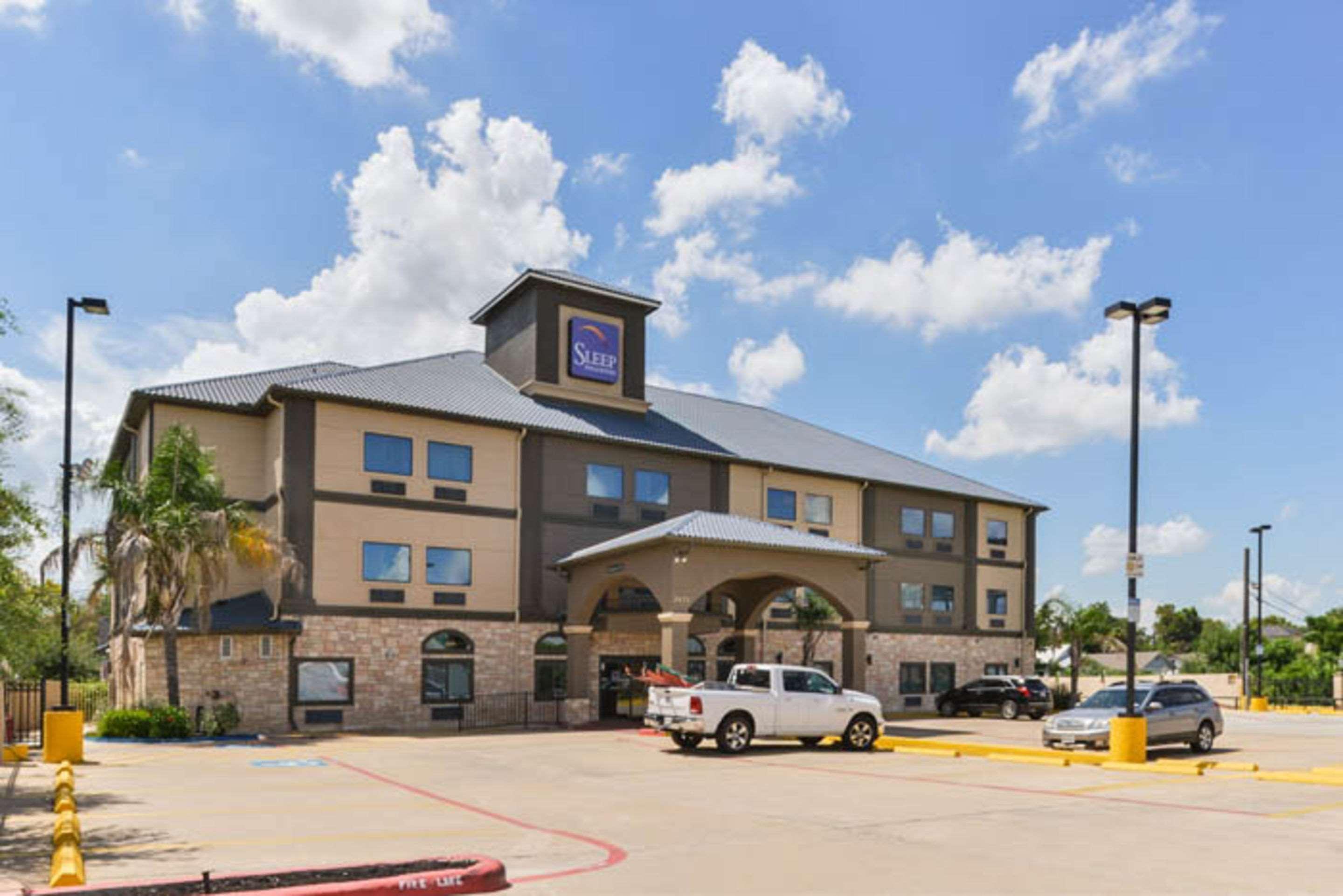 Sleep Inn & Suites Downtown — photo 3