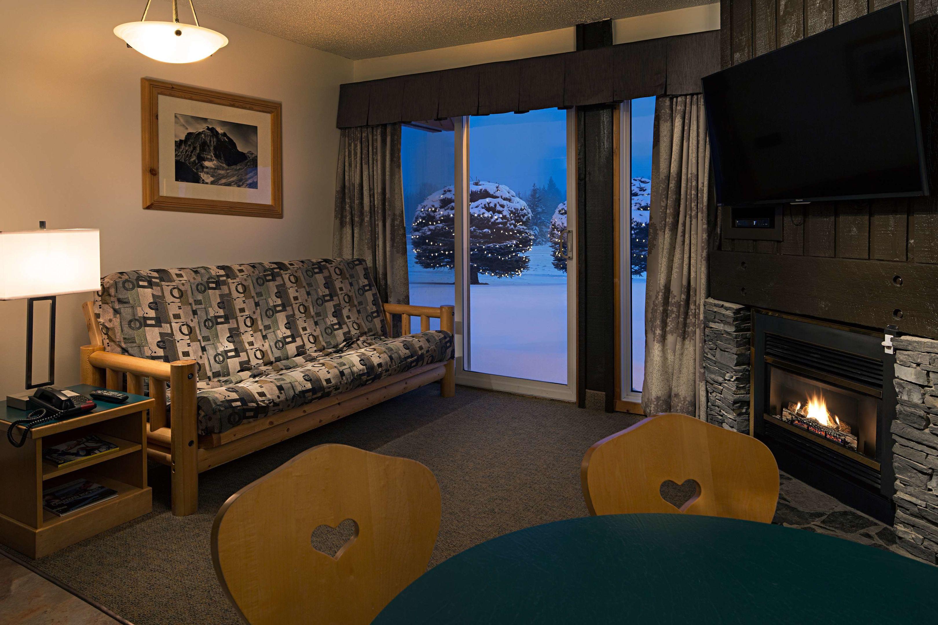 Rocky Mountain Ski Lodge — photo 4