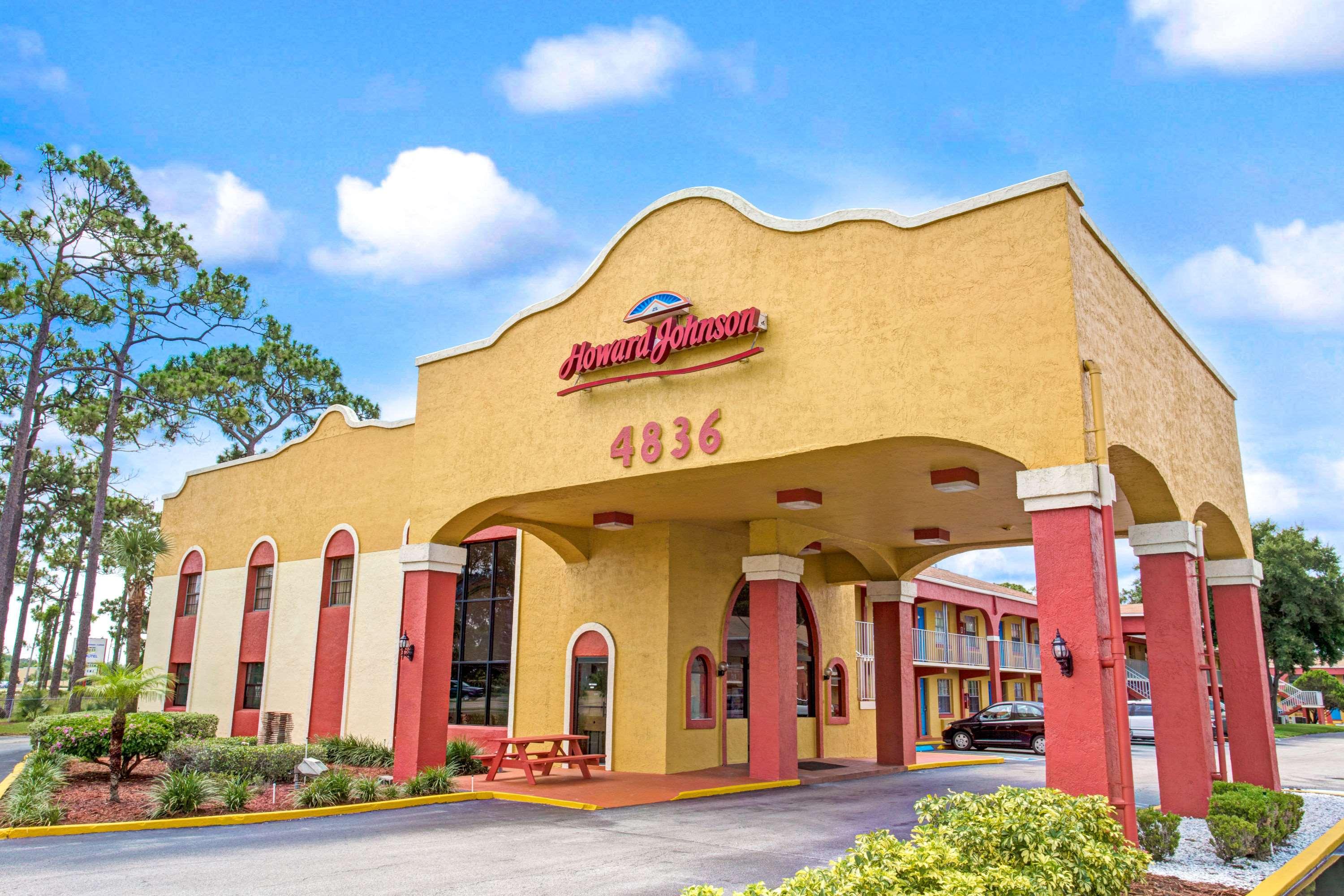 Howard Johnson by Wyndham Lake Front Park Kissimmee — photo 5