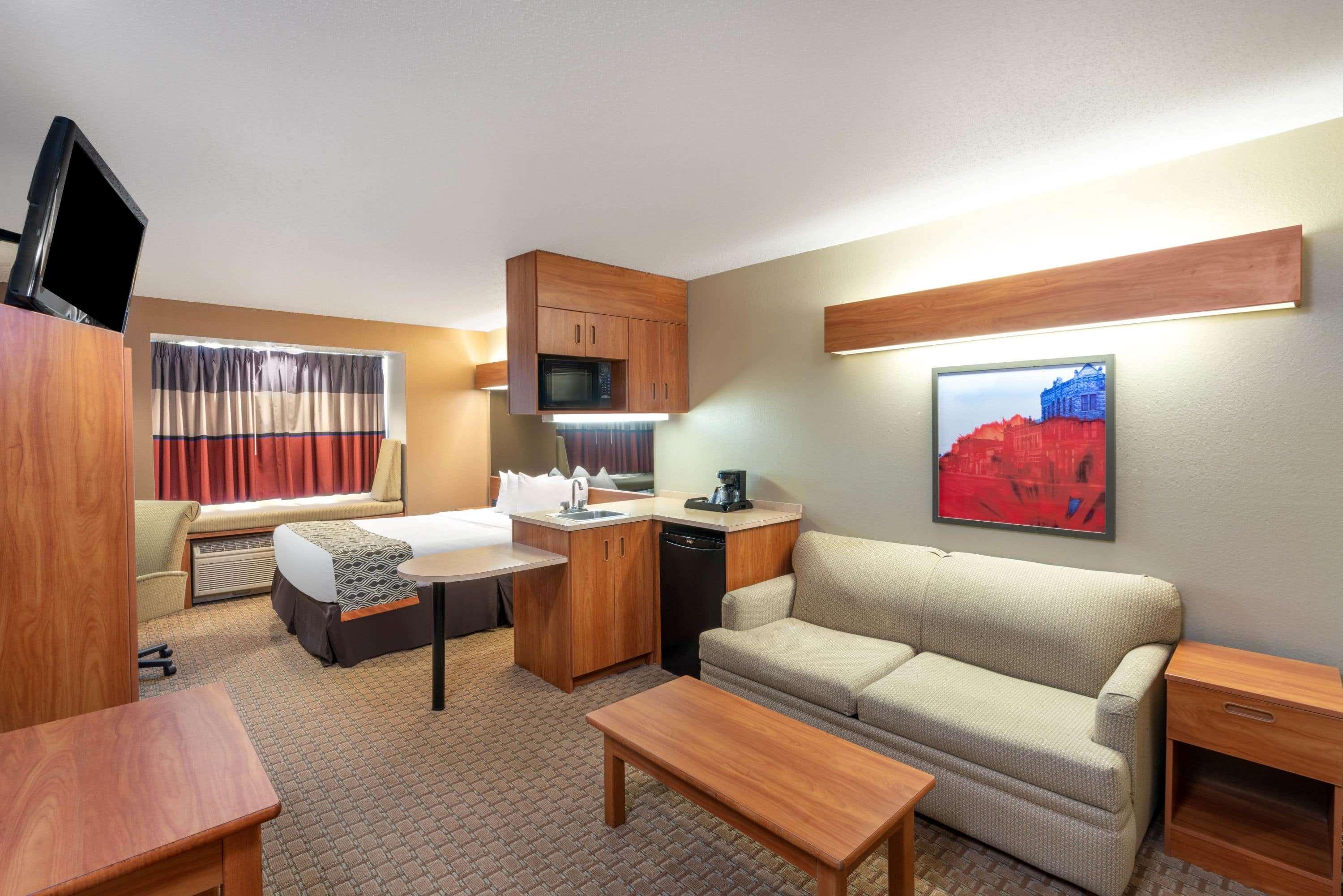 Microtel Inn & Suites by Wyndham Raton — photo 5