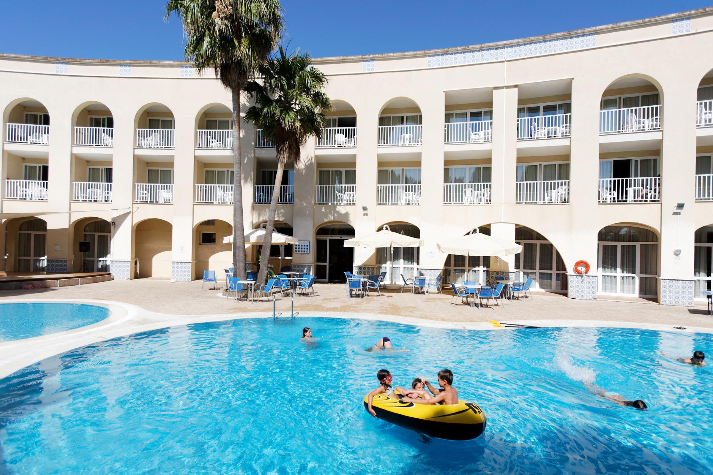 Floramar Aparthotel — photo 4