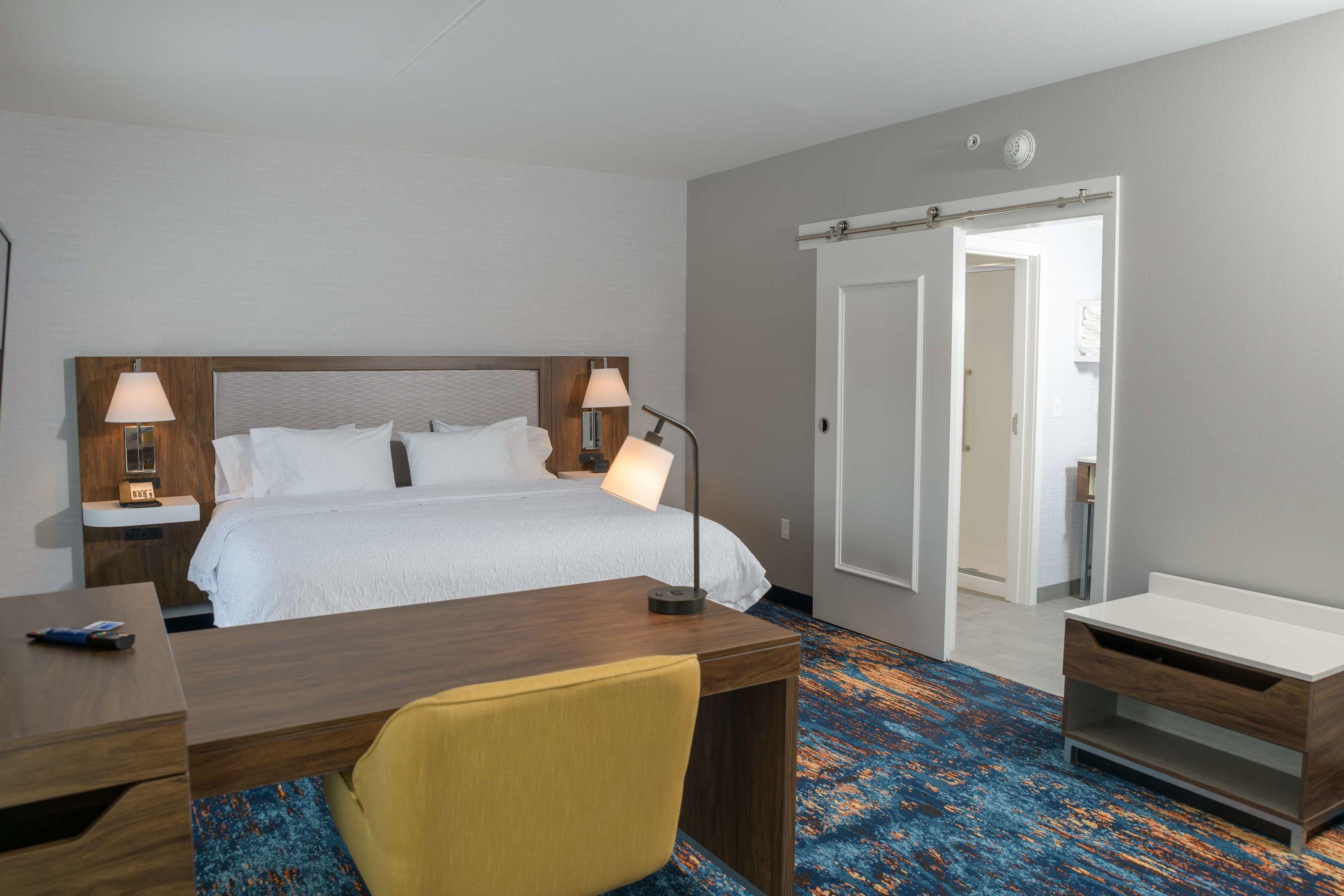 Hampton Inn And Suites Erie Bayfront — photo 4