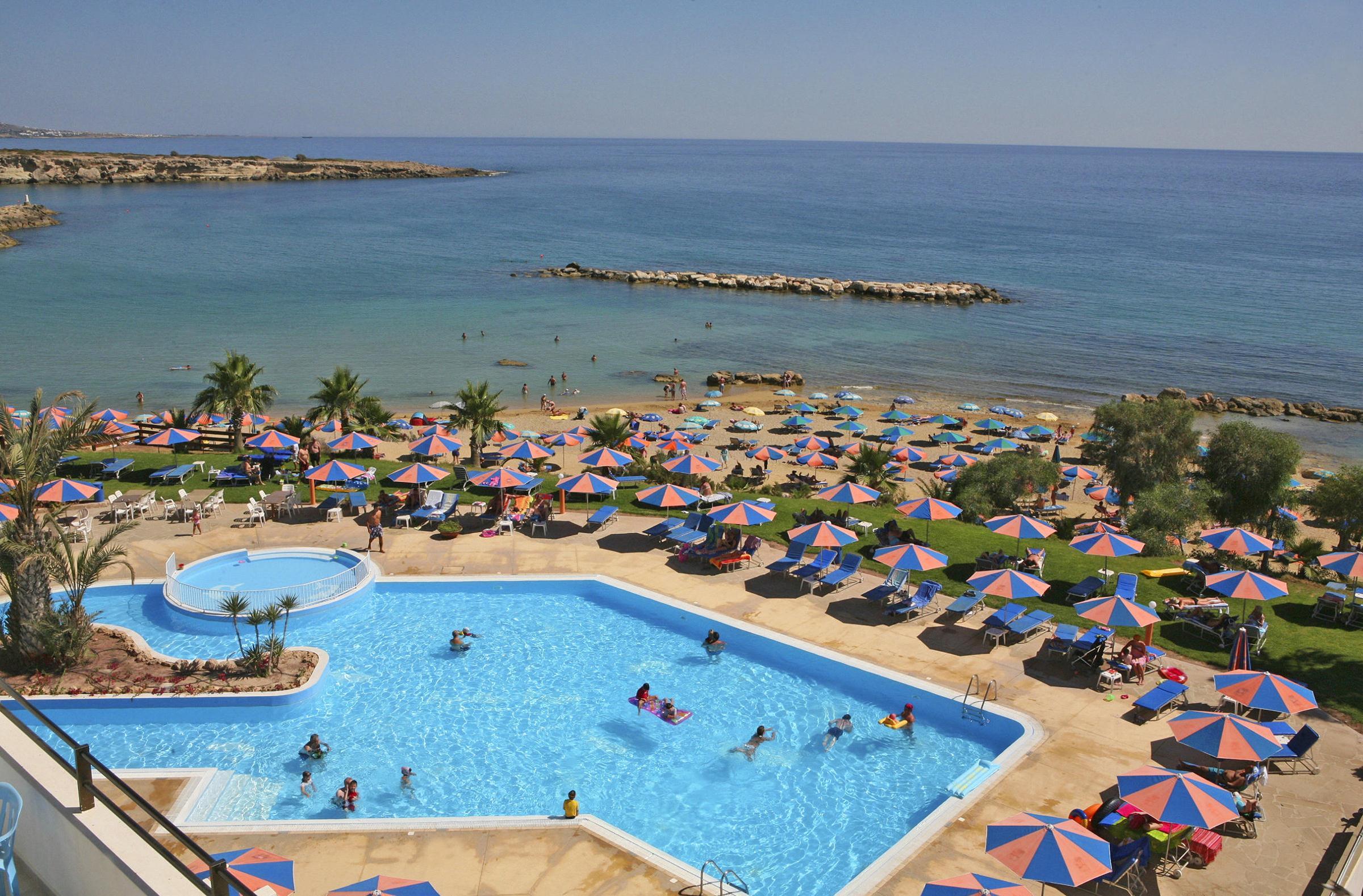 Corallia Beach Hotel Apartments — photo 5